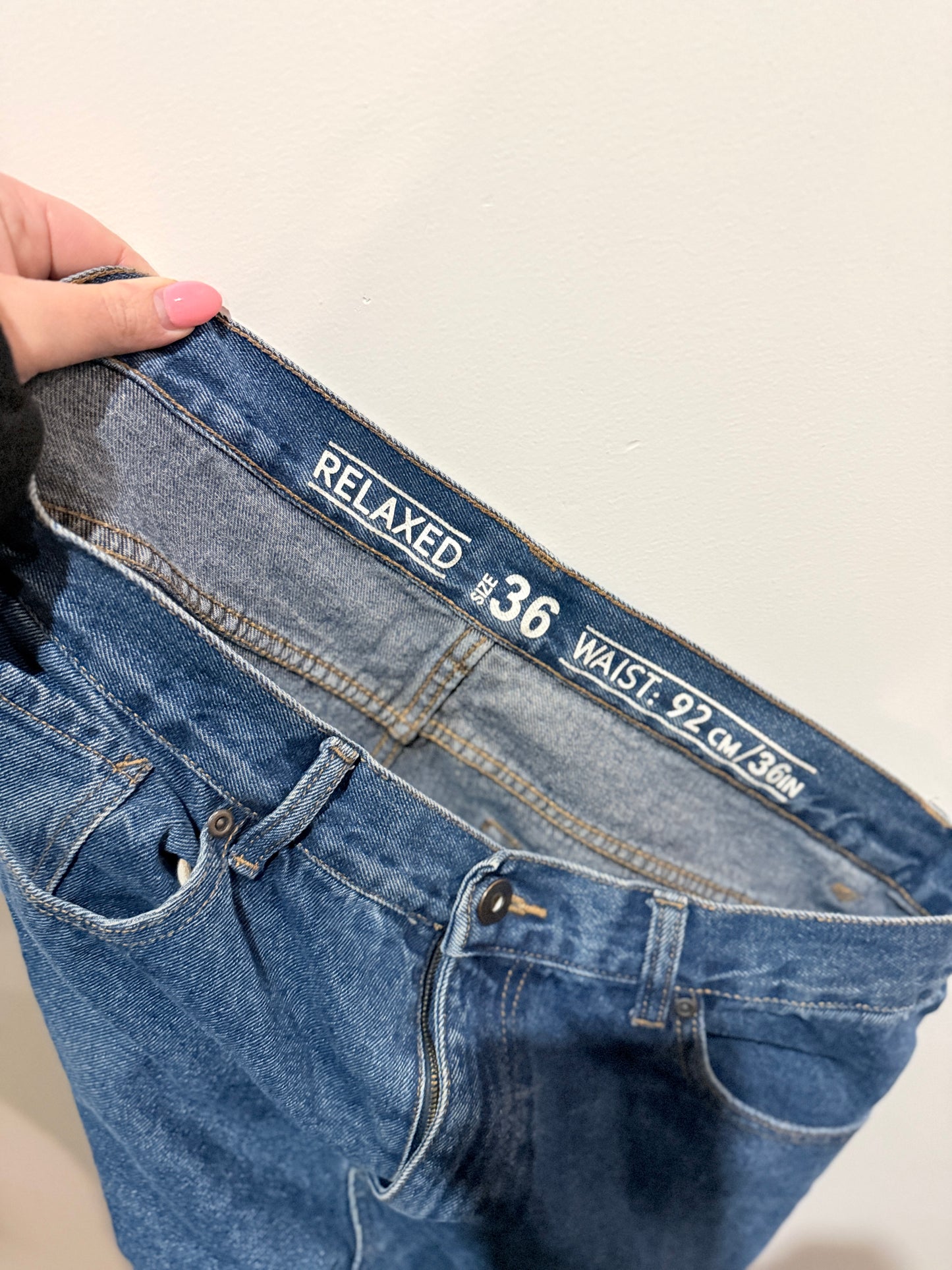Brand Unknown Relaxed-fit Blue Jeans Size Waist 92cm/ 36"