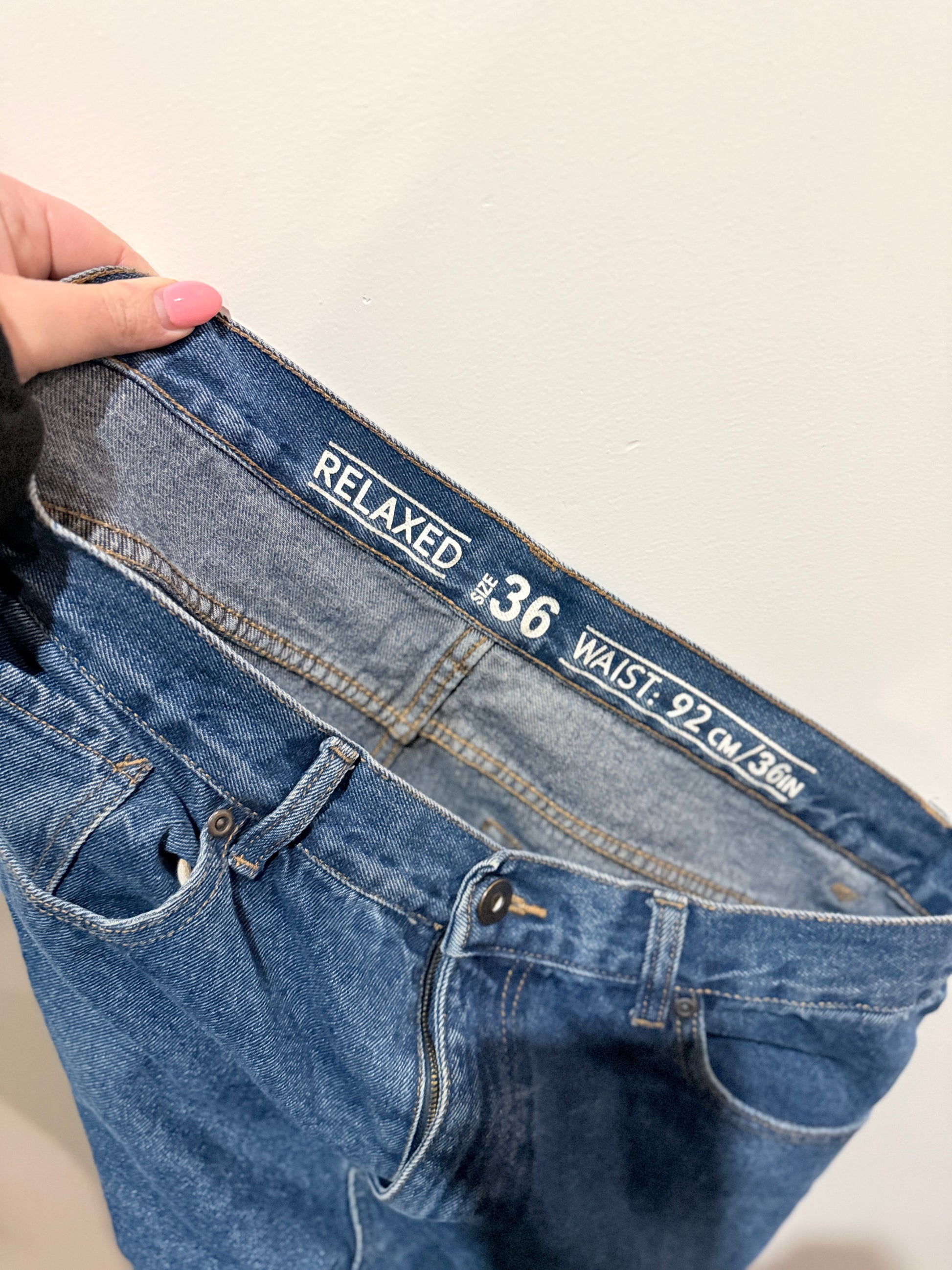 Brand Unknown Relaxed-fit Blue Jeans Size Waist 92cm/ 36"