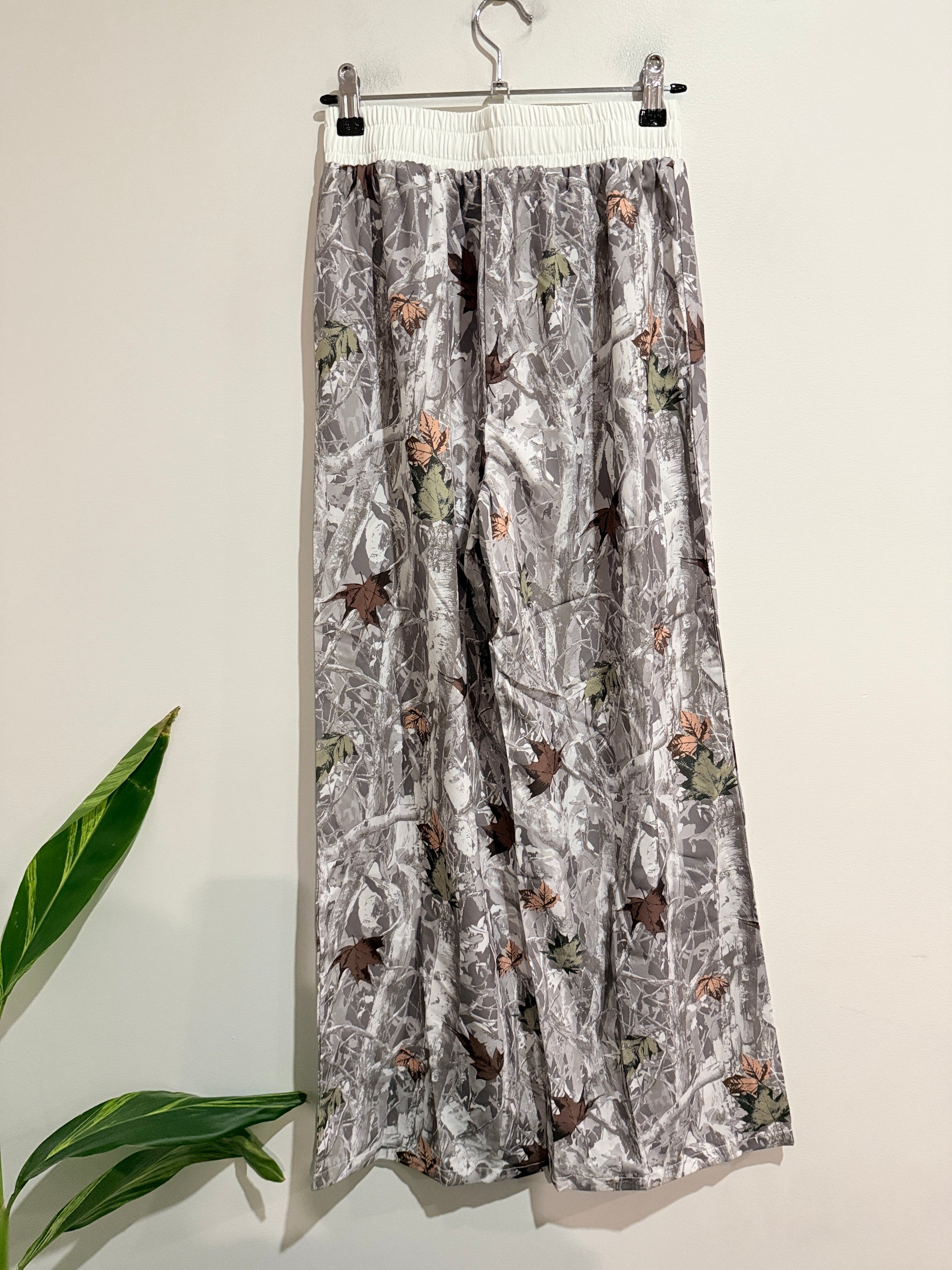 Brand Unknown Casual Pants Size Waist 62cm