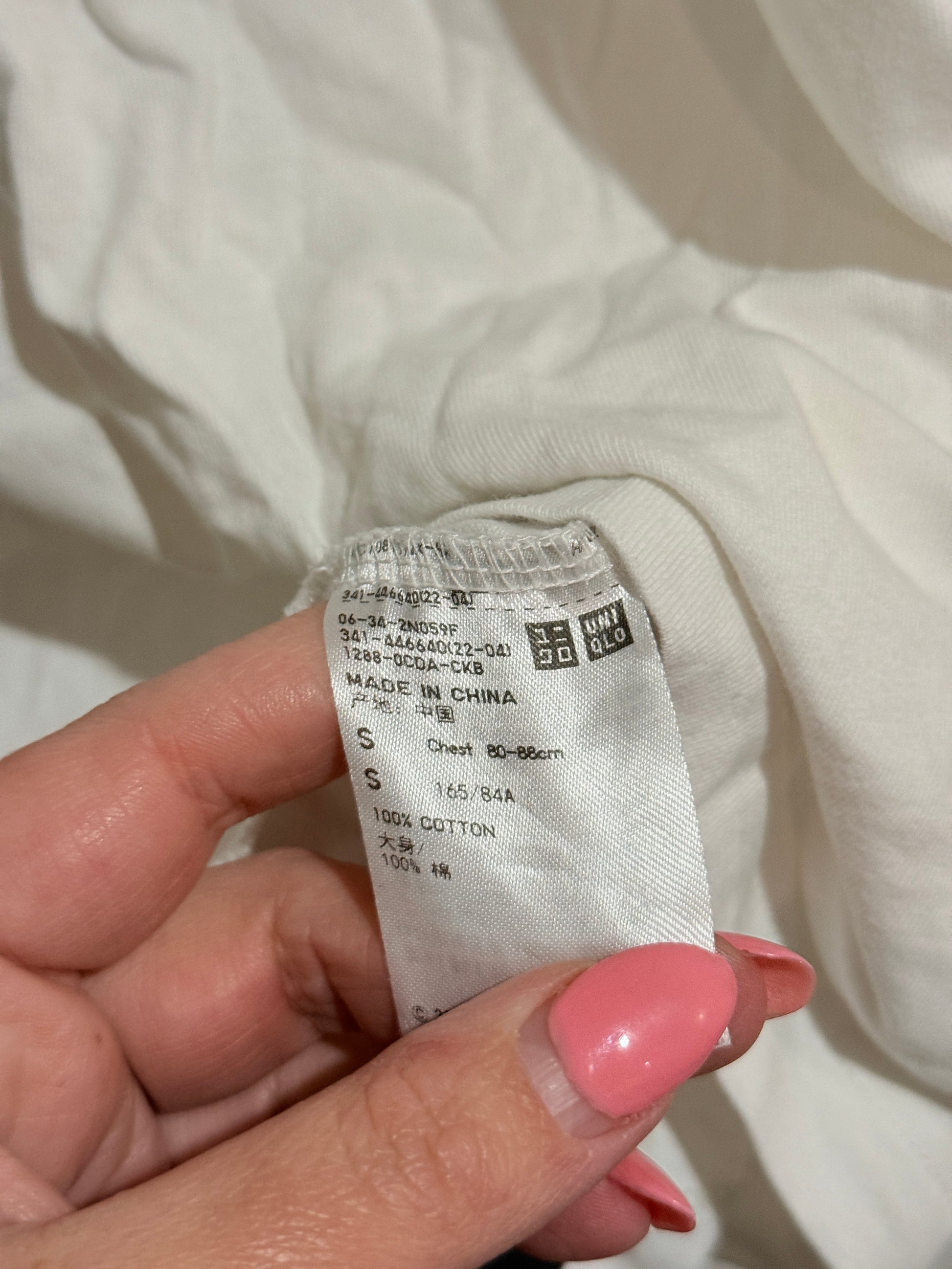 Uniqlo Graphic T-shirt Size S