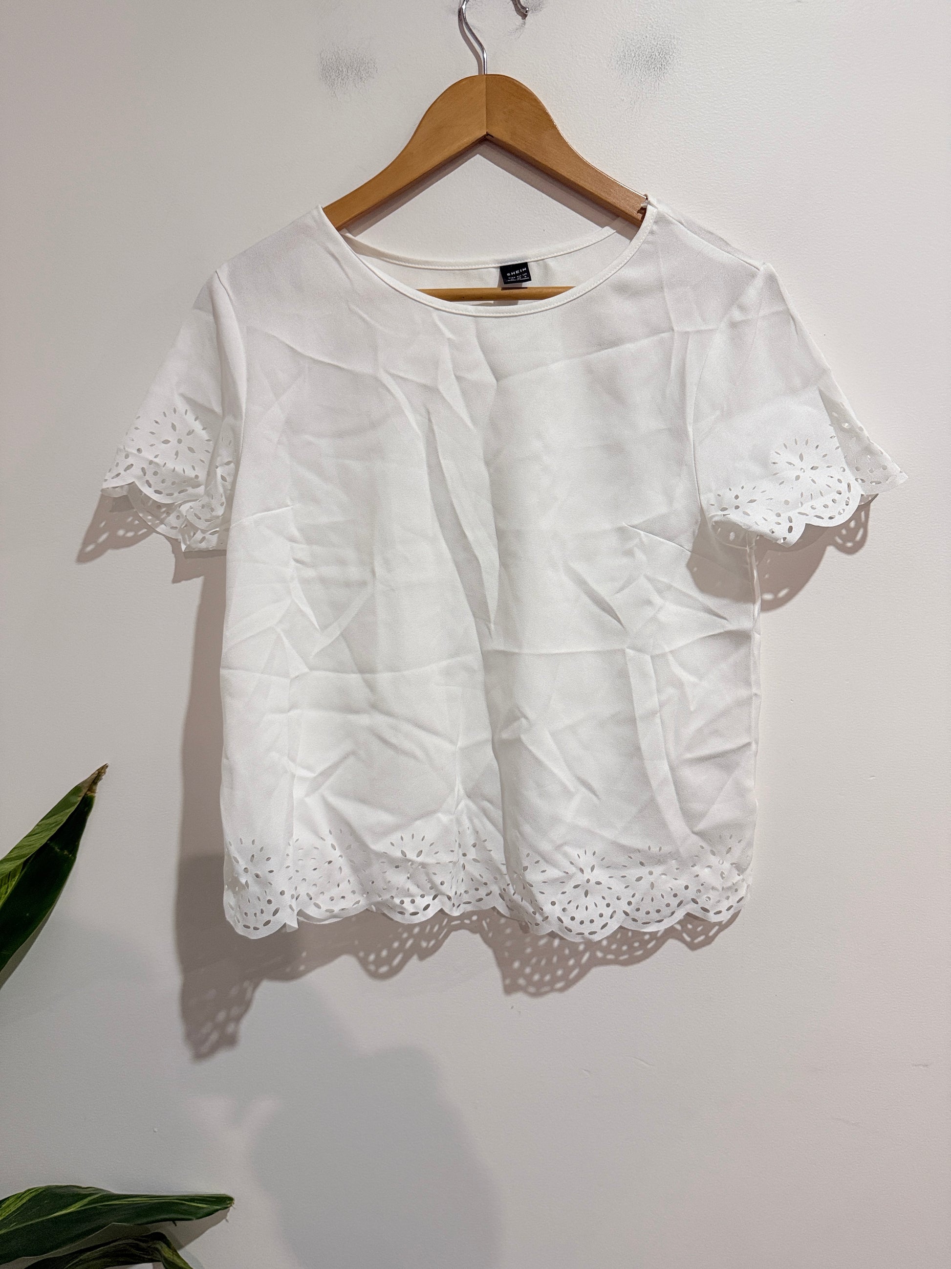 Shein Short-sleeve Top Size M