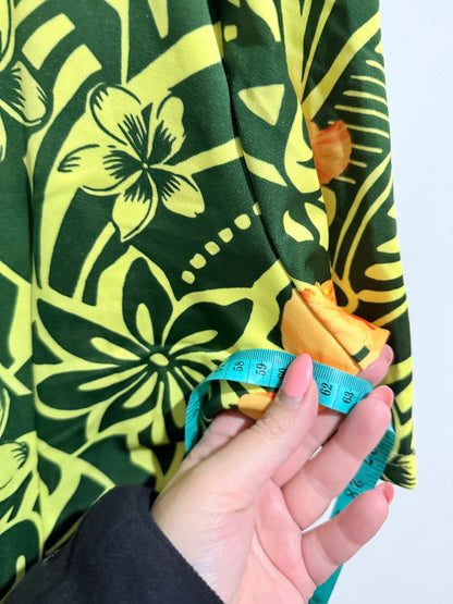 Q & F Polynesian-style Maxi Dress Size 24 | U/Arm to U/Arm 63cm