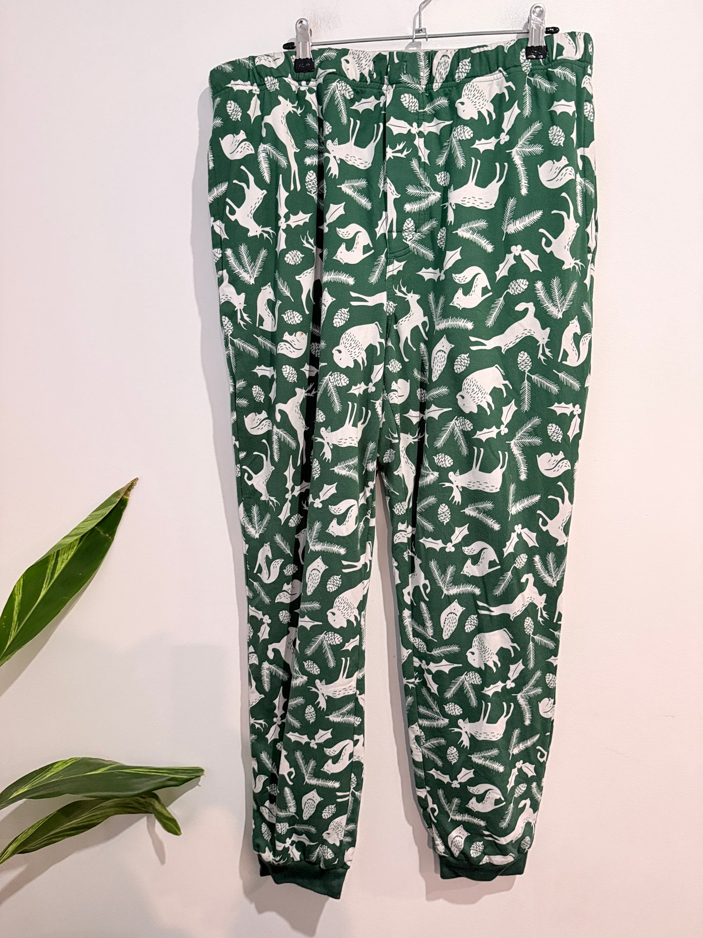Men’s Woodland Christmas Print Lounge / Pants - 90cm Waist