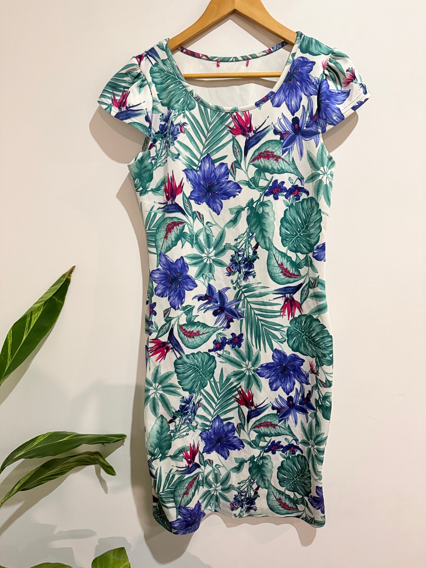 Cut Label Tropical Floral Print Dress - 48cm u/arm