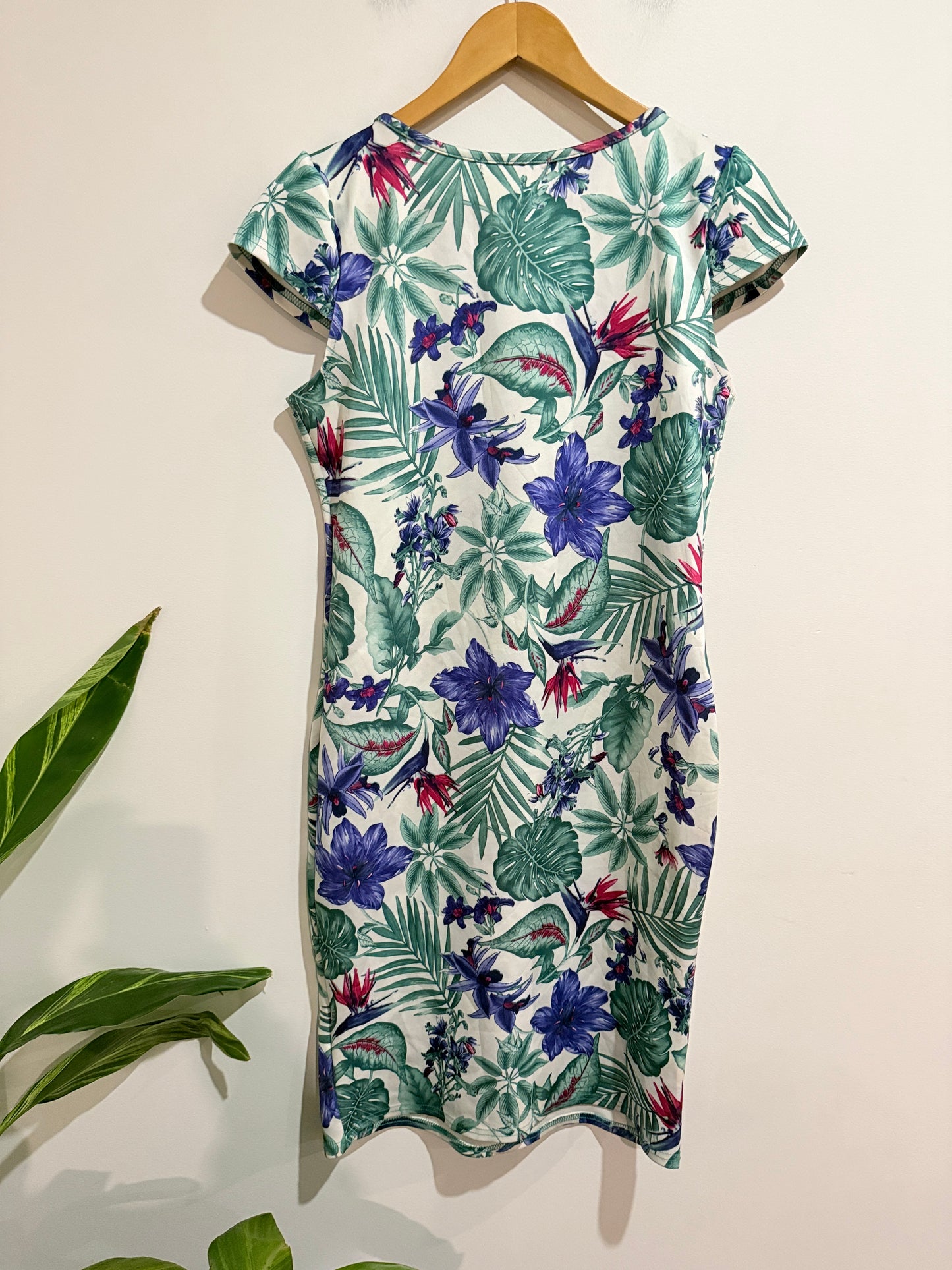 Cut Label Tropical Floral Print Dress - 48cm u/arm