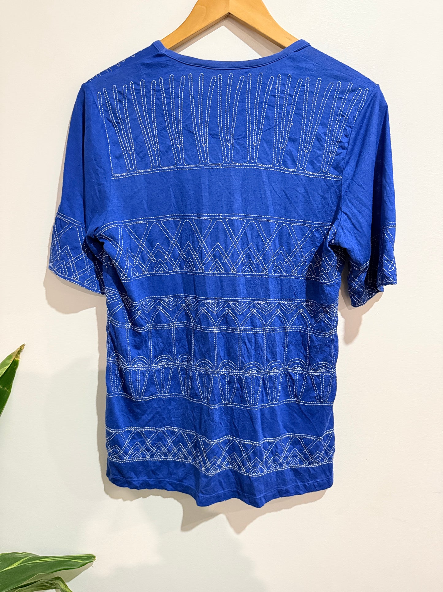 Verge Blue Geometric Print T-Shirt - Size 12/M