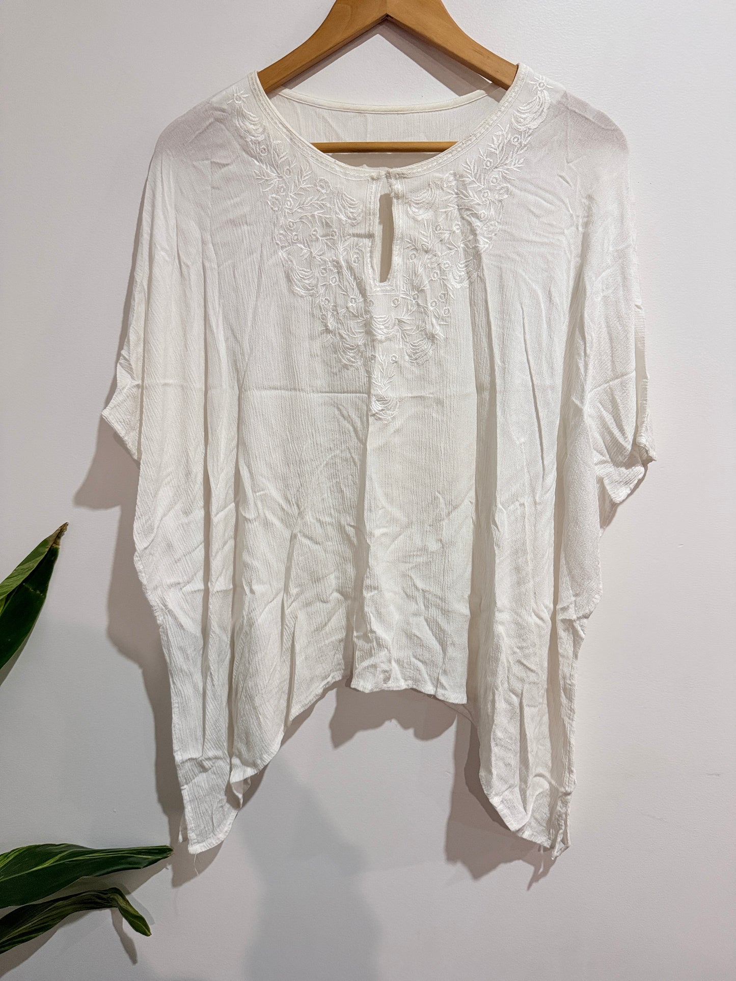 White Embroidered Boho Kaftan Top - 57cm u/arm