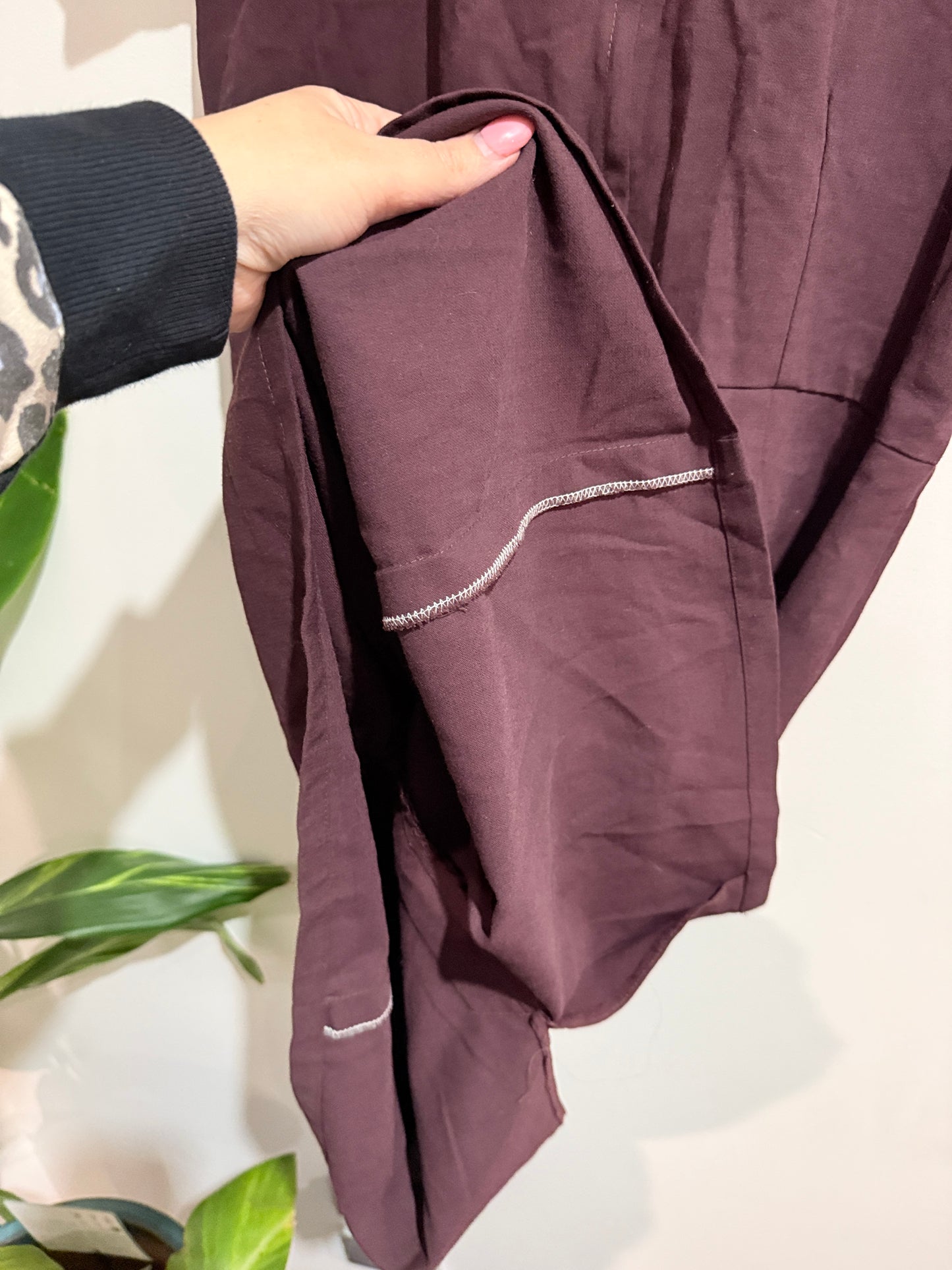 Brand Unknown - m Pleated V-Neck Dress - 49cm u/arm