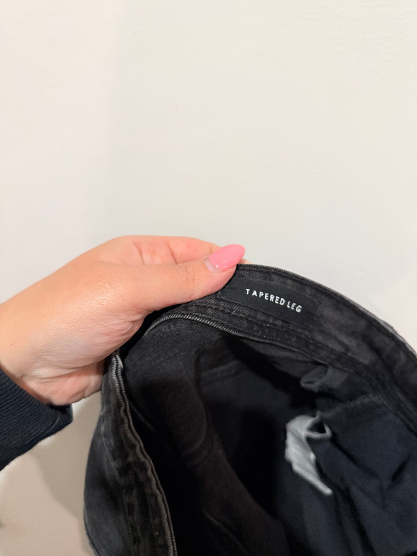Cotton On Mens Black Tapered Leg Jeans - Size 30