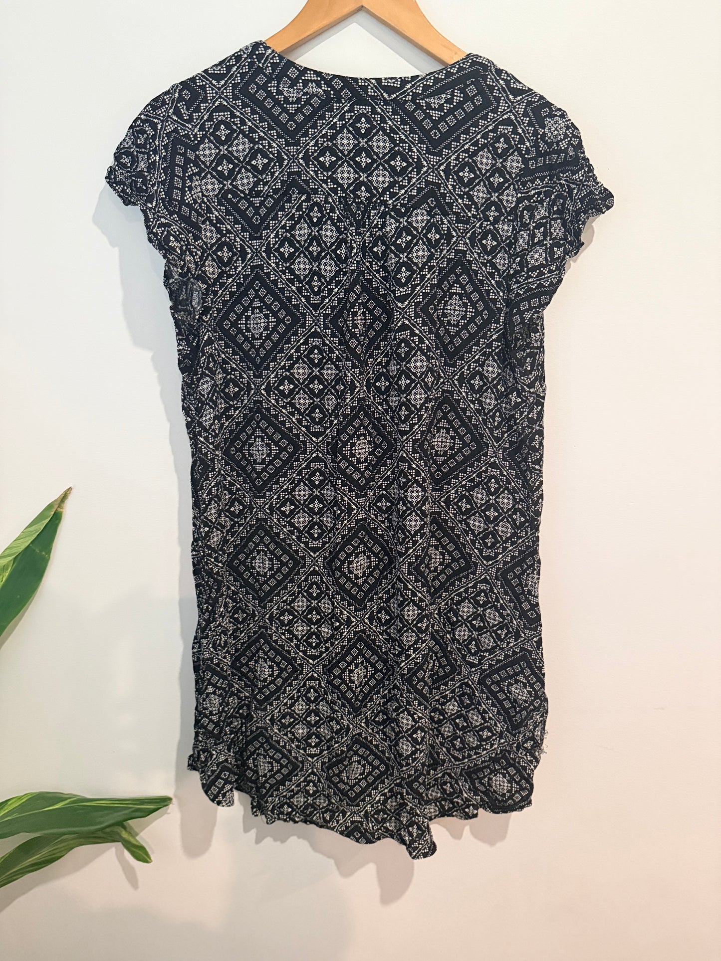 Cut Label Black Aztec Pattern Viscose Dress - 54cm u/arm