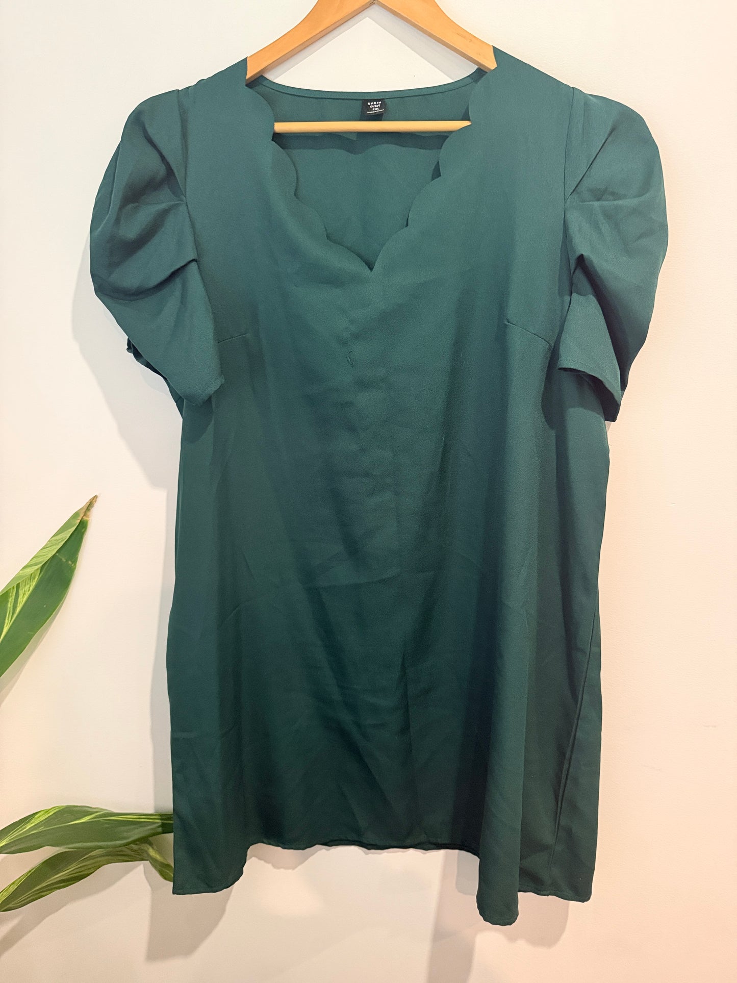 Shein Curve Forest Green Scallop Tunic - Size 1XL