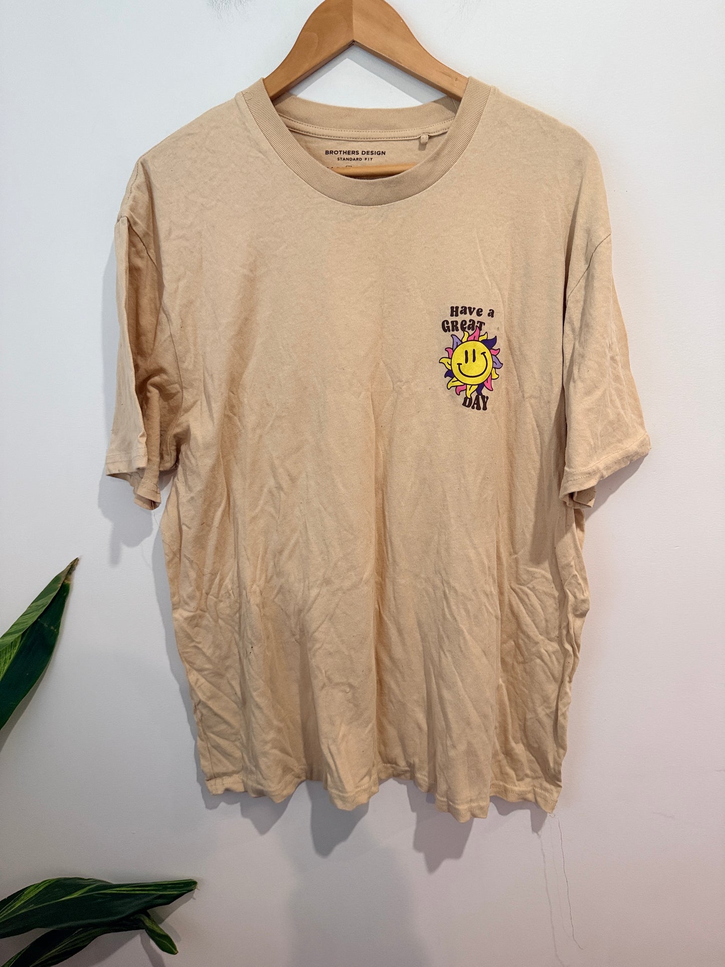 Hallenstein Brothers "Have a Great Day" Sun Graphic Tee - XL
