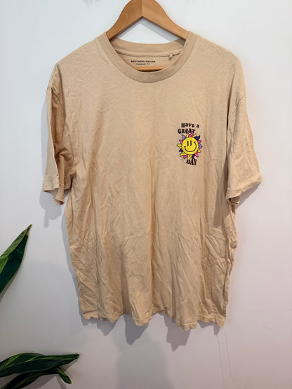 Hallenstein Brothers "Have a Great Day" Sun Graphic Tee - XL