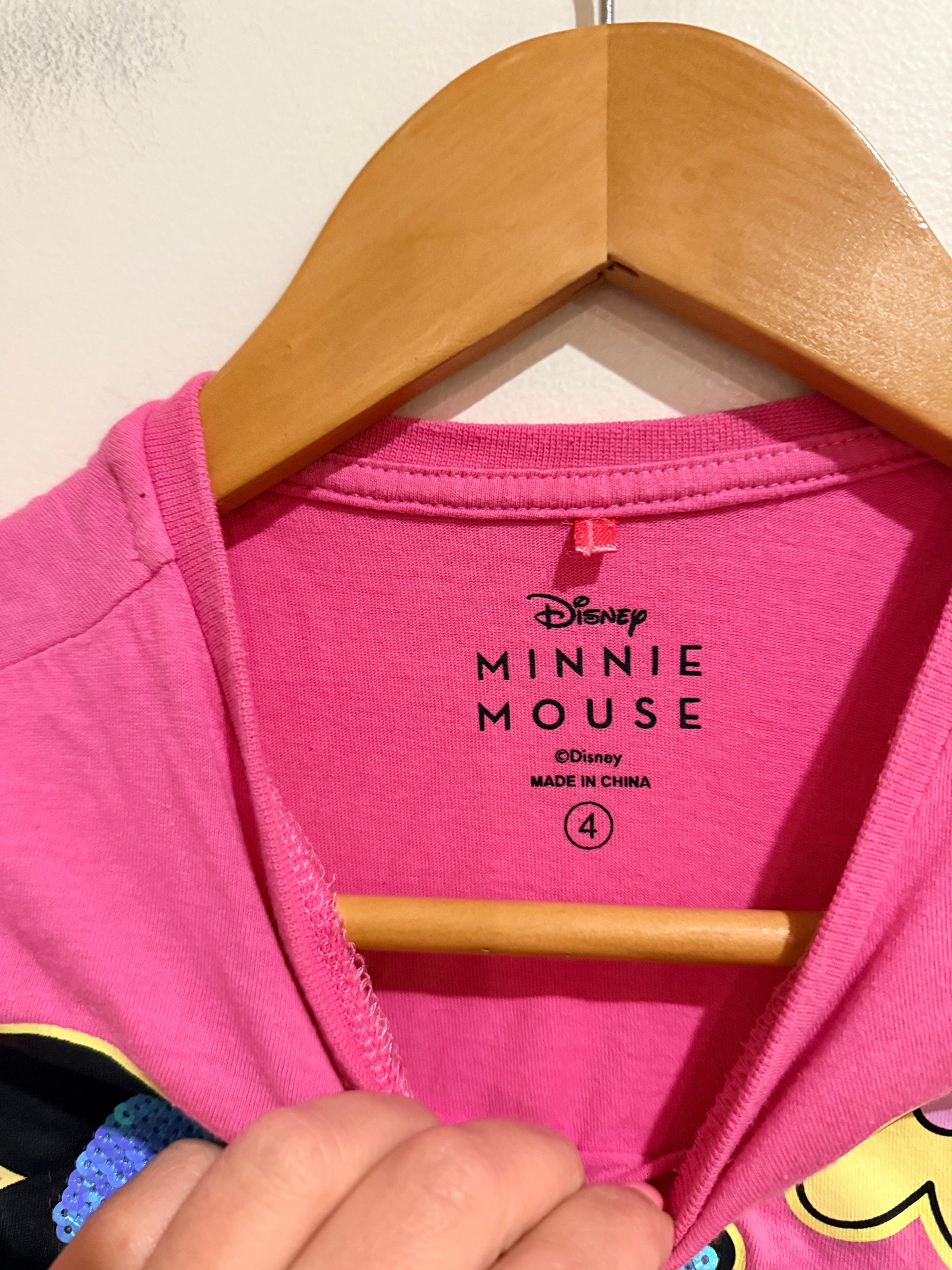 Disney Kids Minnie Mouse T-shirt Size 4