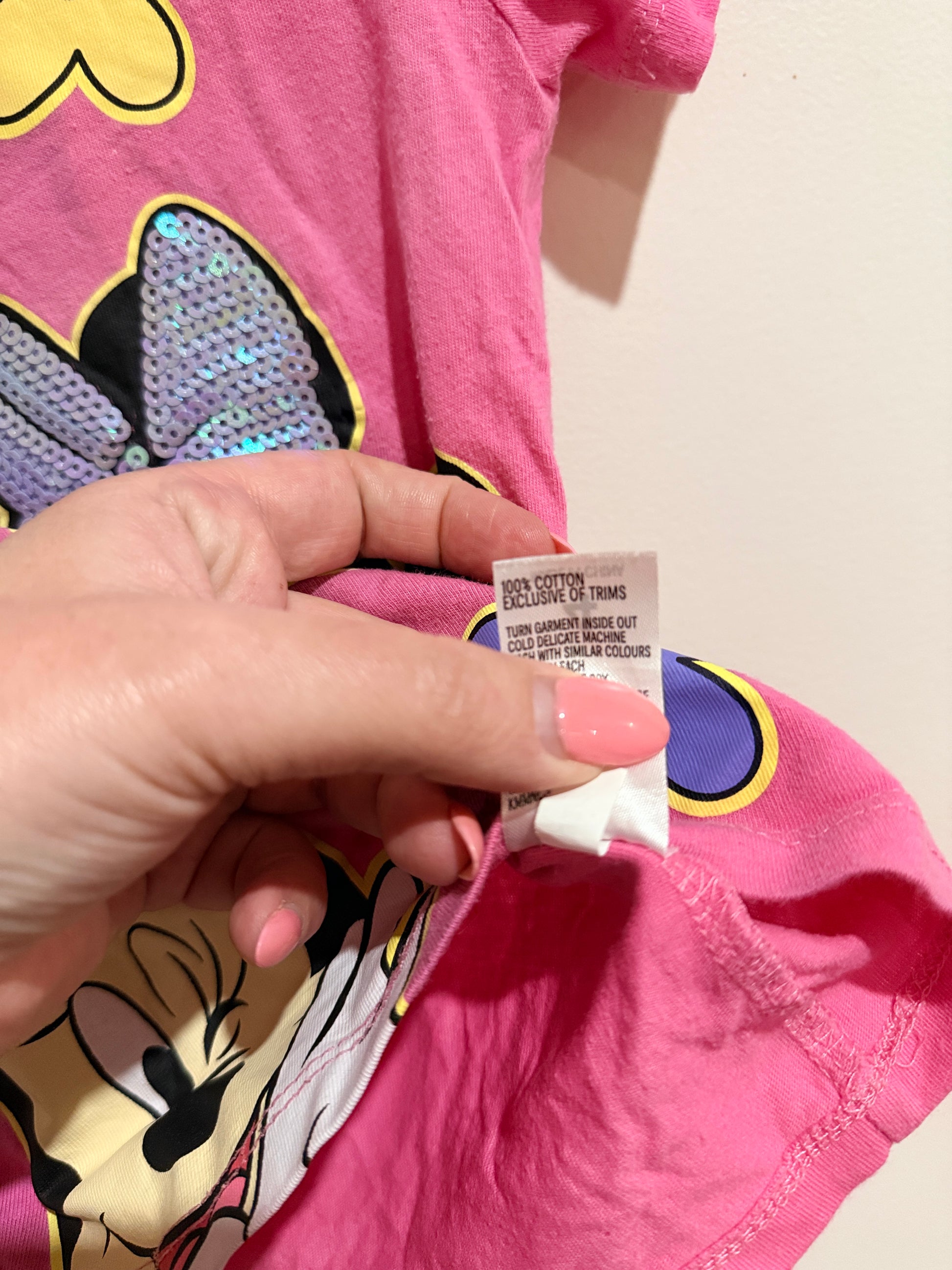 Disney Kids Minnie Mouse T-shirt Size 4