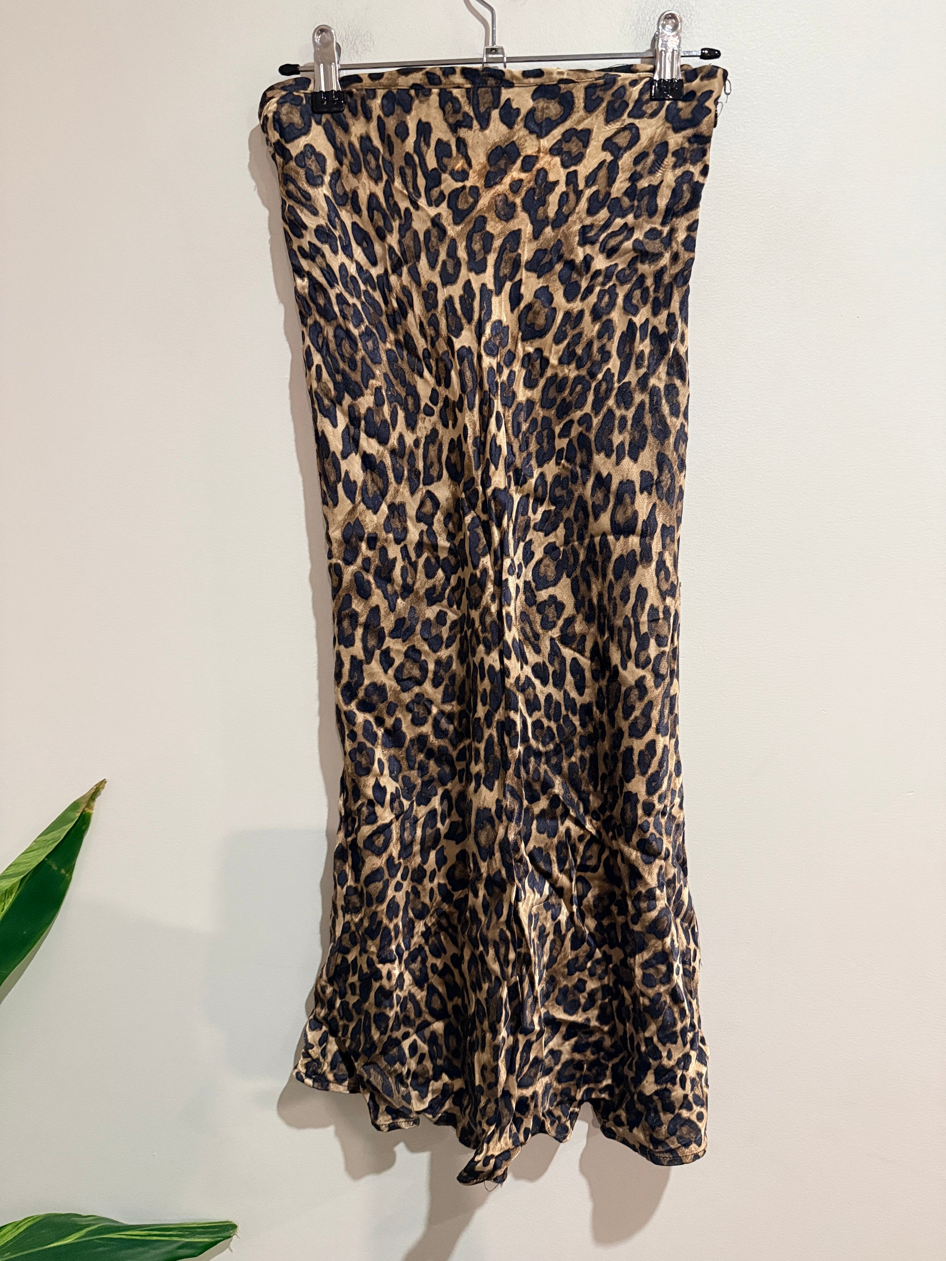 H & M Leopard Print Skirt Size 36