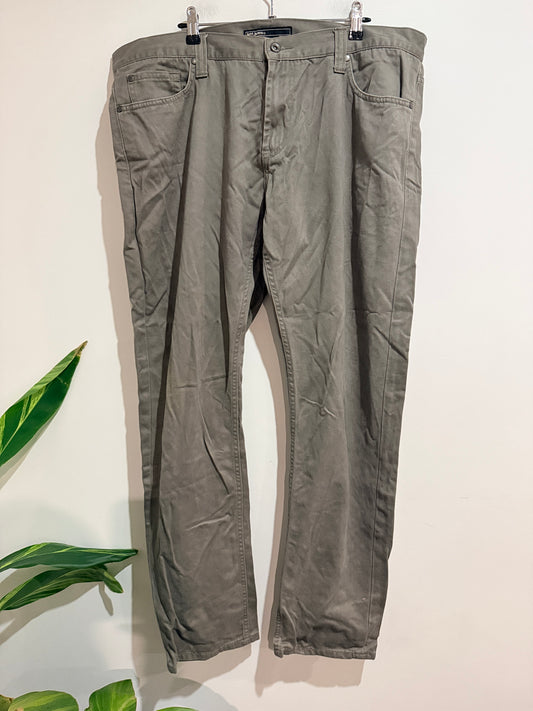 Brand Unknown Slim Fit Chinos Size W 40/L 34