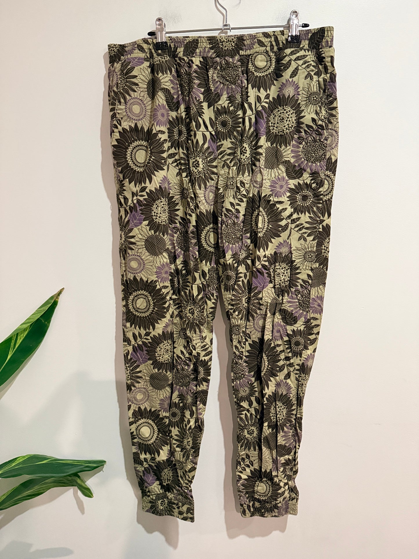 Meccano Jogger-style Pants Size 38/96 | Waist 88cm