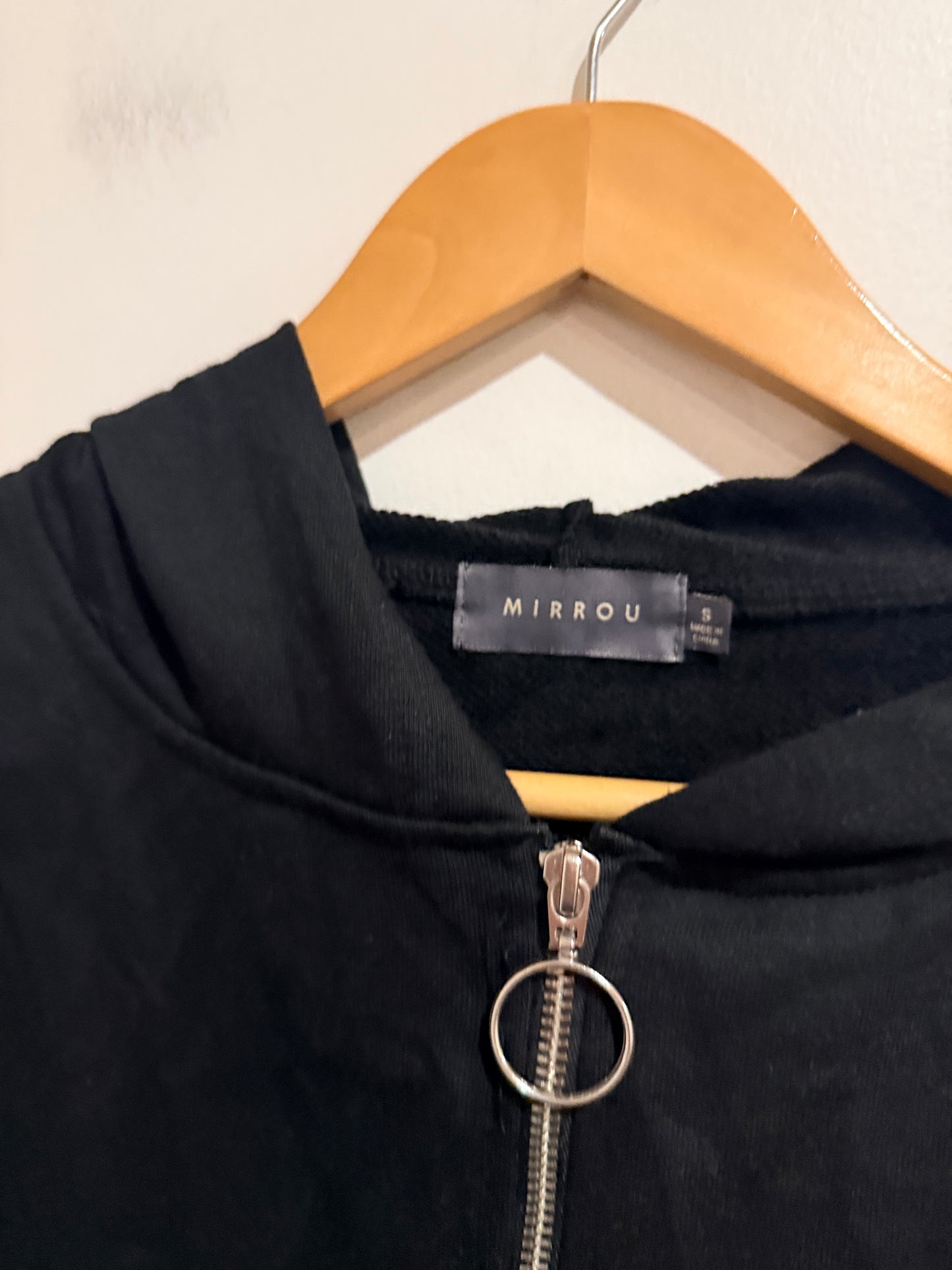 Mirrou Crop Hoodie Size S