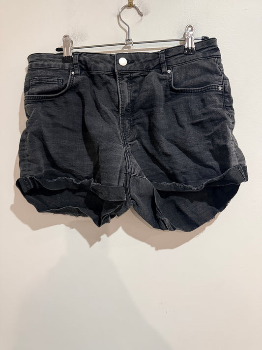 H&M Black Rolled Hem Denim Shorts - Size 12