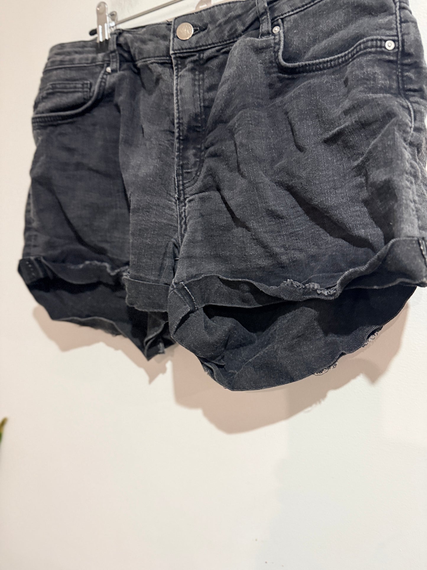 H&M Black Rolled Hem Denim Shorts - Size 12