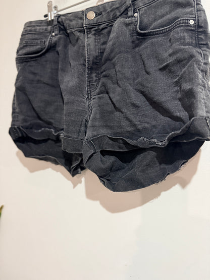 H&M Black Rolled Hem Denim Shorts - Size 12