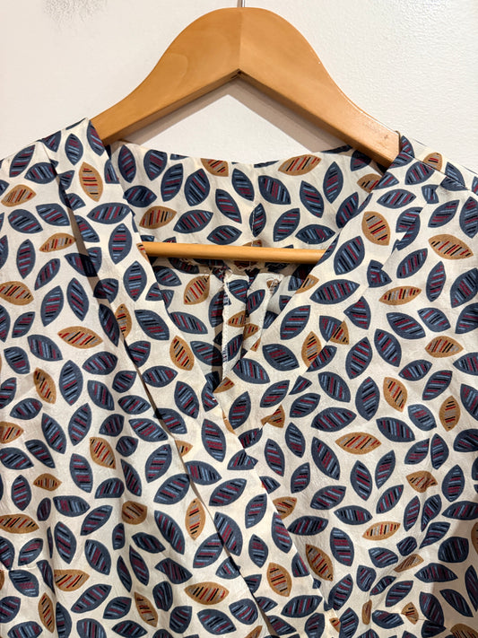 Brand Unknown Leaf Print Shift Dress - 56cm u/arm