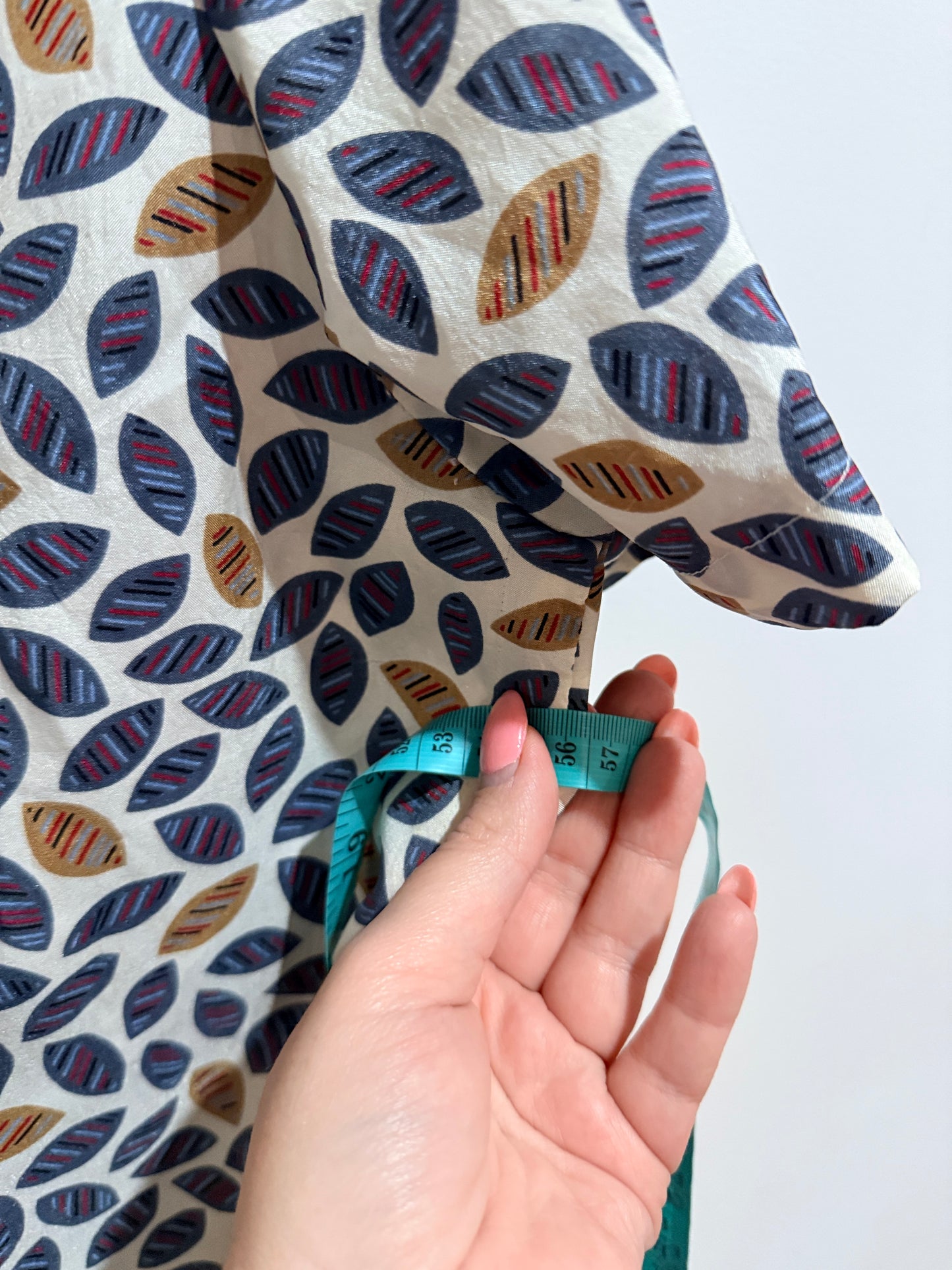 Brand Unknown Leaf Print Shift Dress - 56cm u/arm