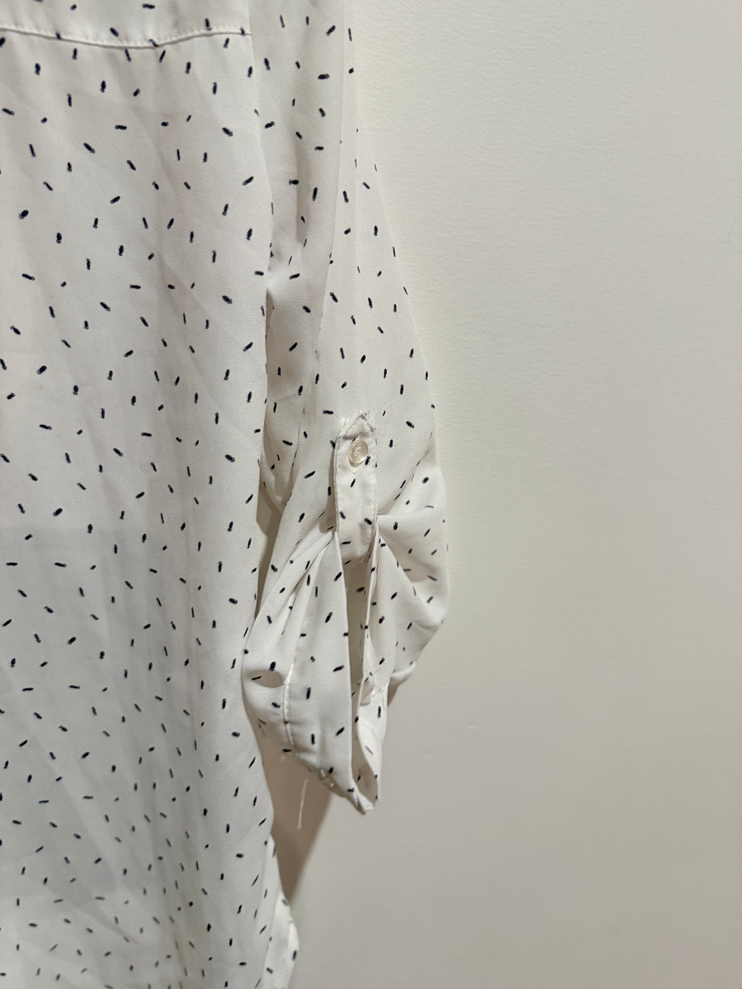 Spirit White Speckle Print Button-Up Blouse - 8