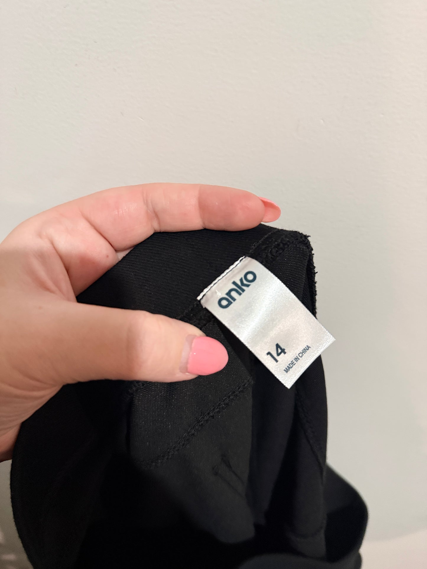 Anko Black Pull-On Skinny Pants - Size 14