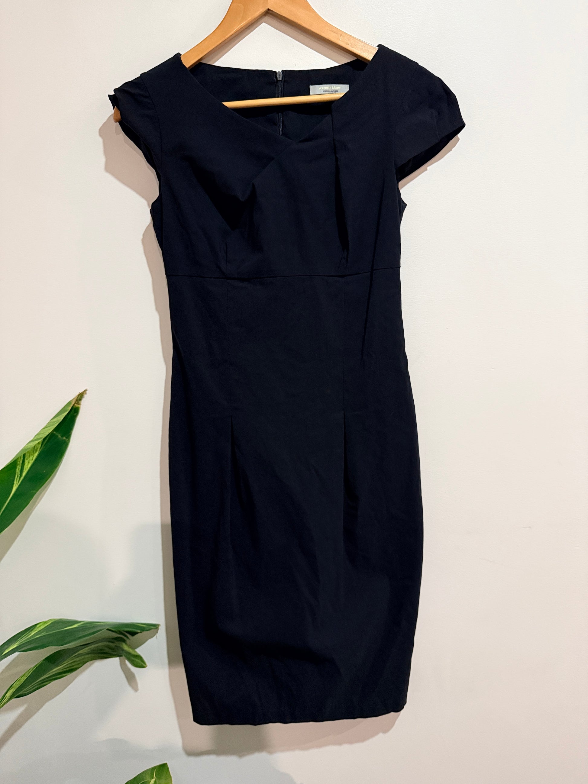 Veronika Maine Sheath Dress Size 8