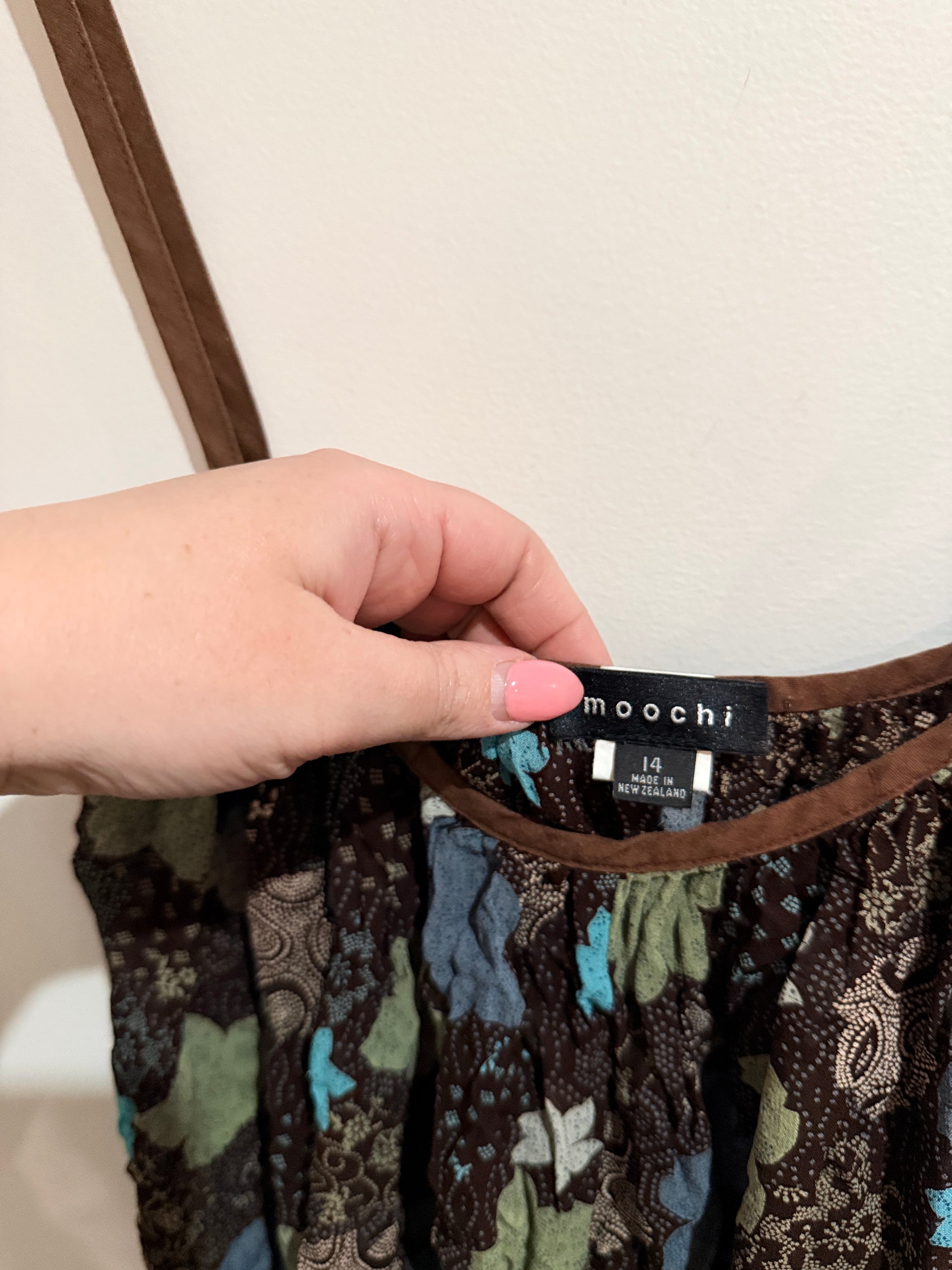 Moochi (NZ Made) Camisole Top Size 14