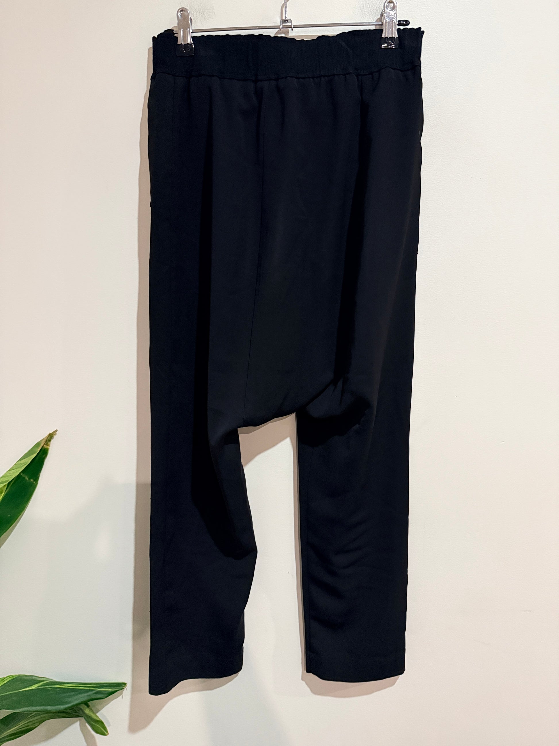 Moochi (NZ Made) Yoga Pants Size 6