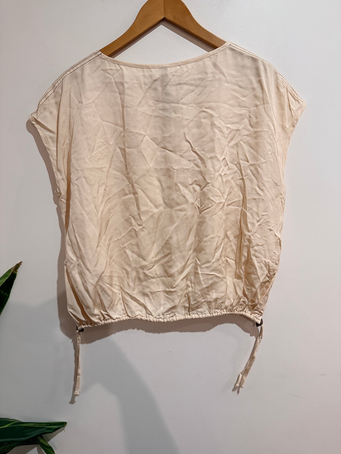 Nyne Cap Sleeve Top Size 10