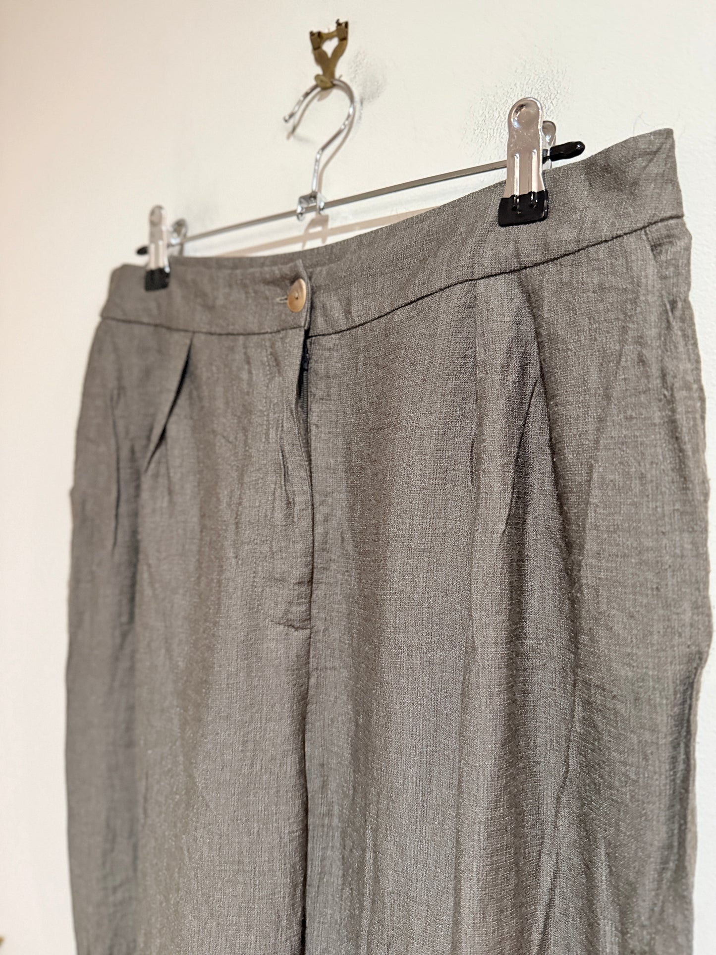 Annah Stretton (NZ Made) Pleated Trousers Size 10