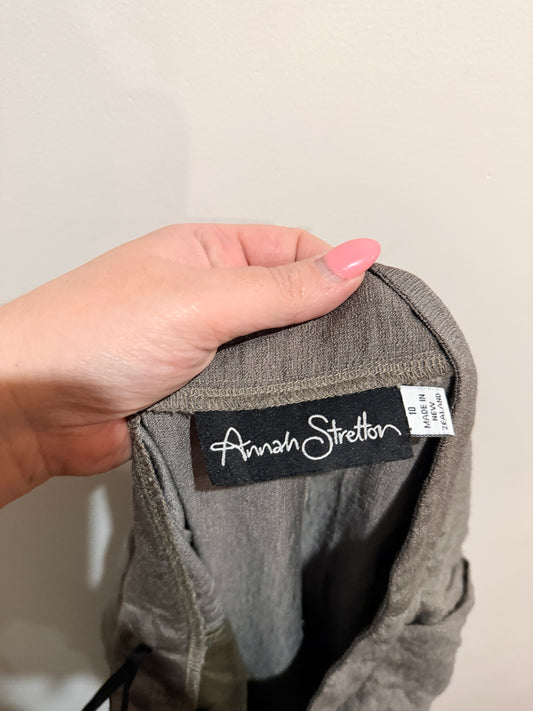 Annah Stretton (NZ Made) Pleated Trousers Size 10