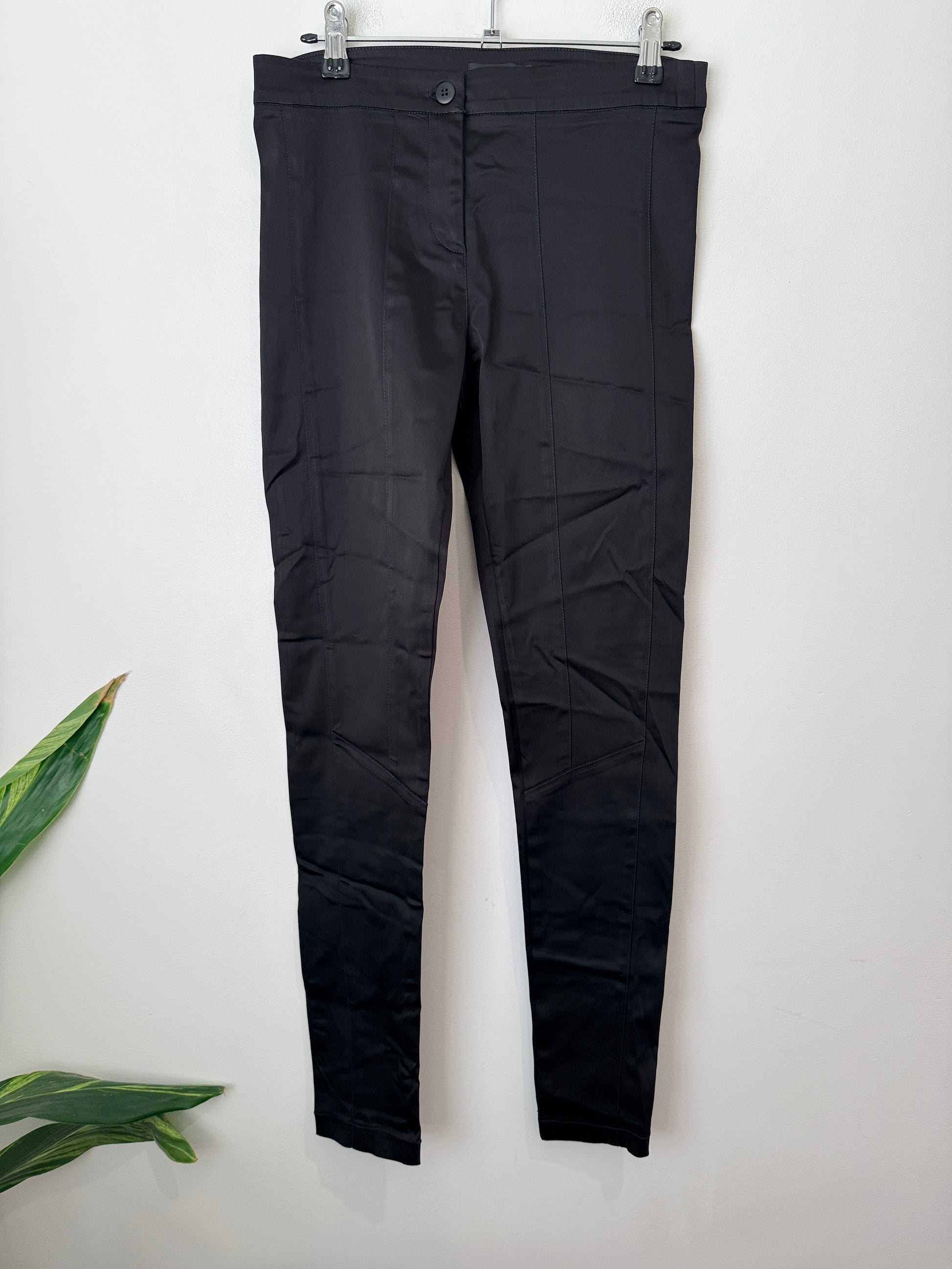 Storm (NZ Made) Skinny Pants Size 8