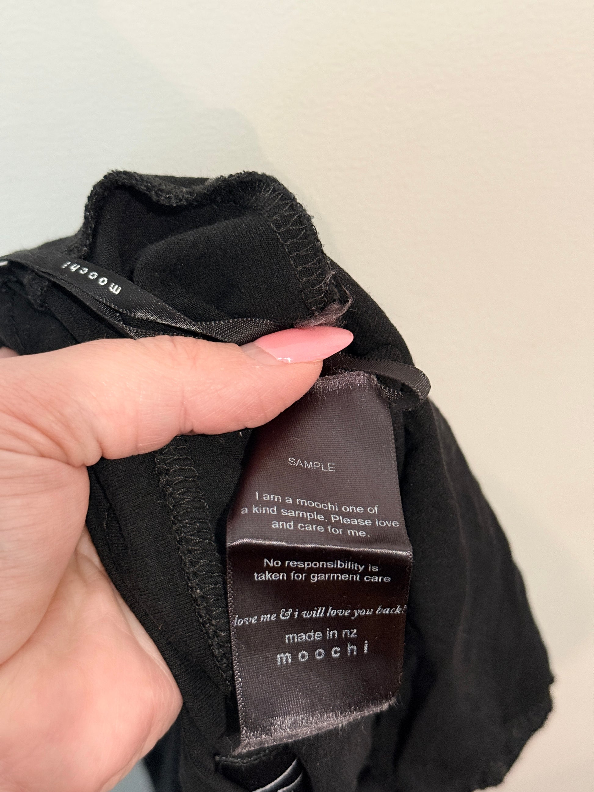 Moochi (NZ Made) Yoga Pants Size M