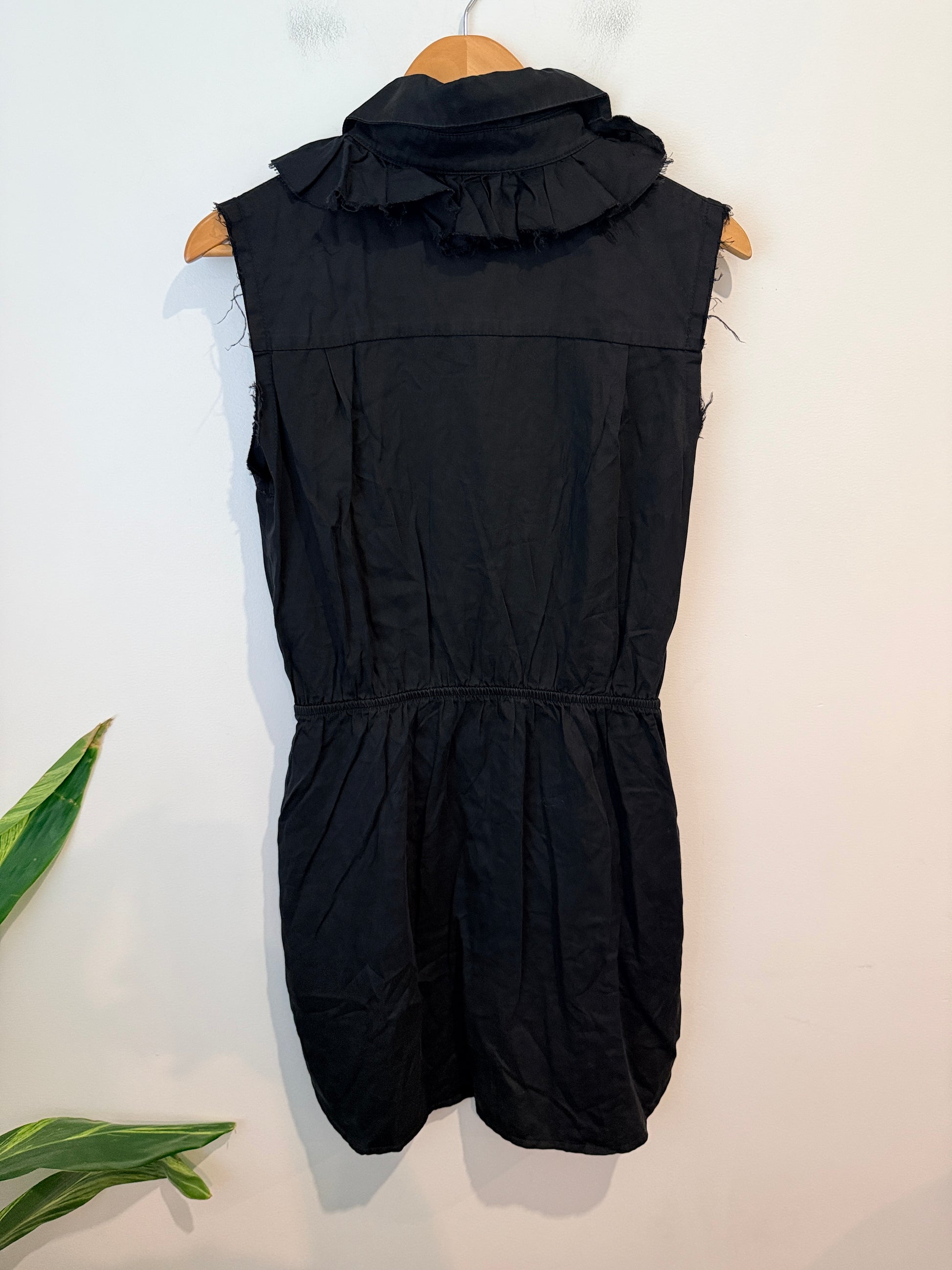 Lonely Hearts (NZ Made) Ruffle Dress Size 8