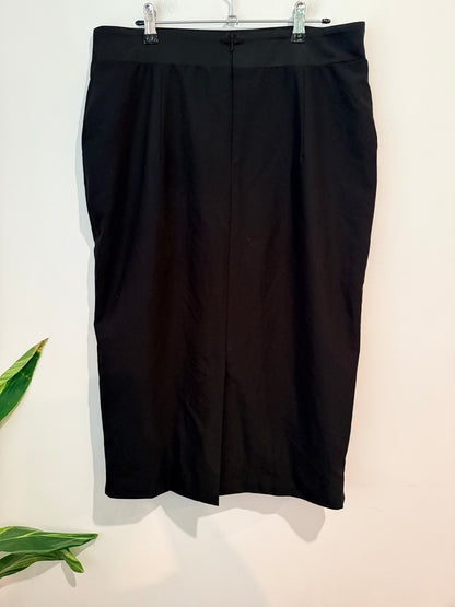 World (NZ Made) Midi Skirt Size M