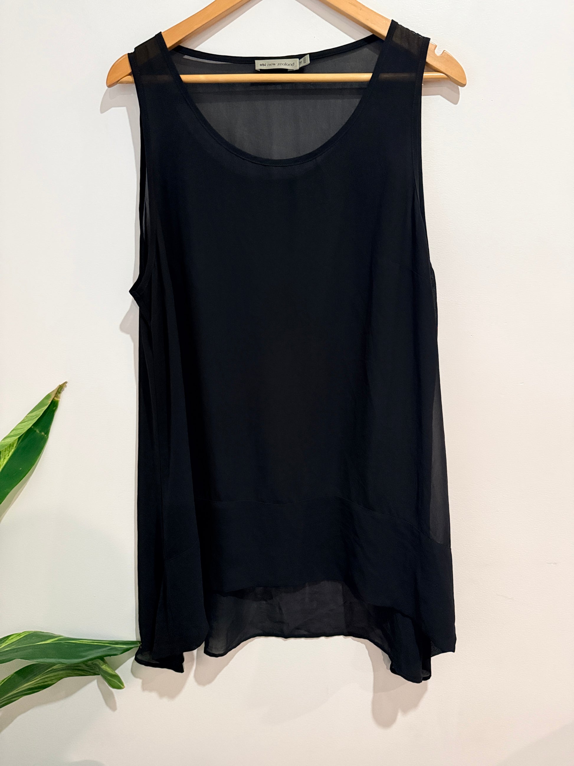 Obi New Zealand Sleeveless Black Top Size 18