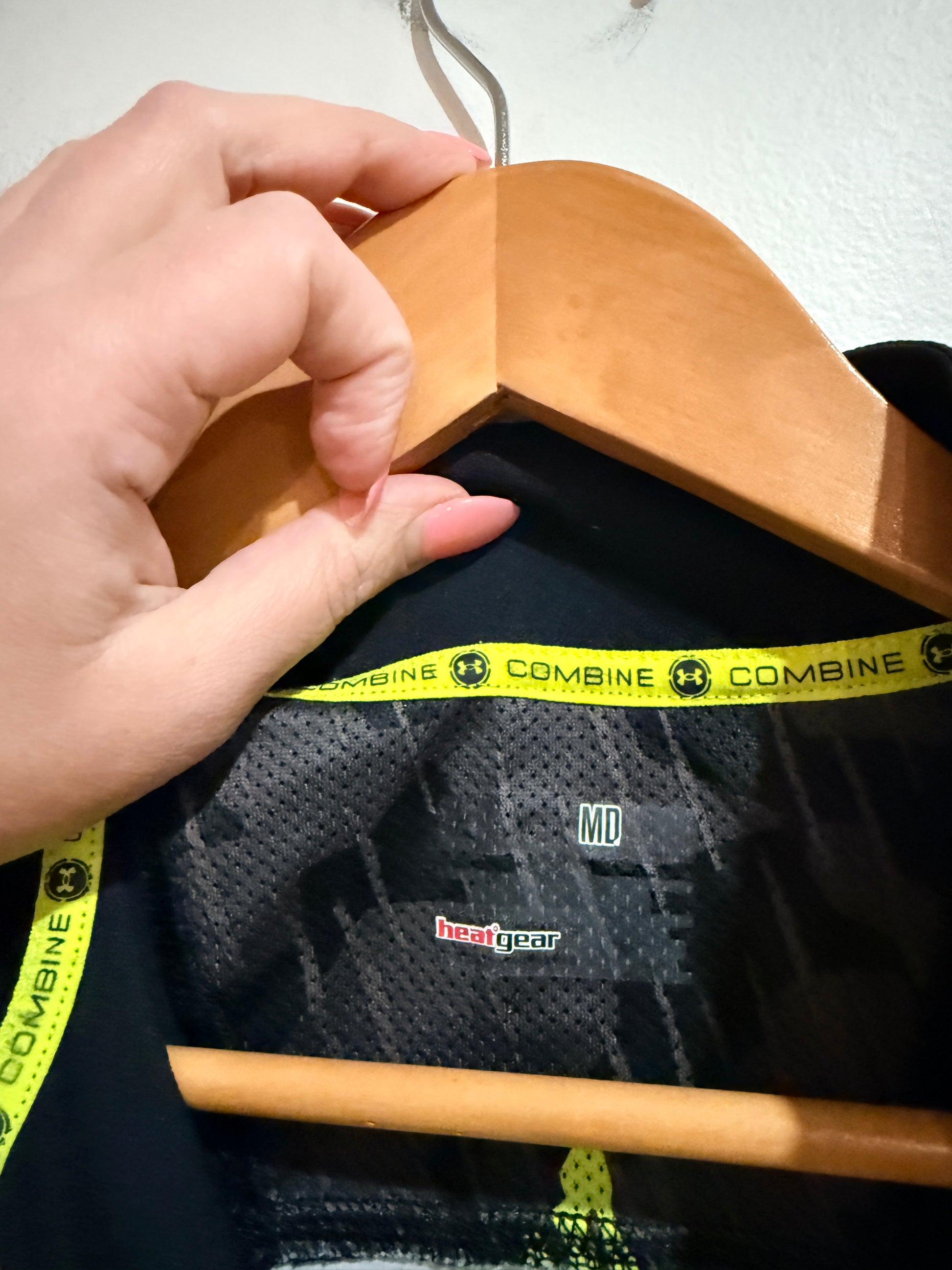 Under Armour Under Armour Heatgear Combine Black & Neon Yellow Camo Quarter Zip Top - Medium Size Medium (MD)