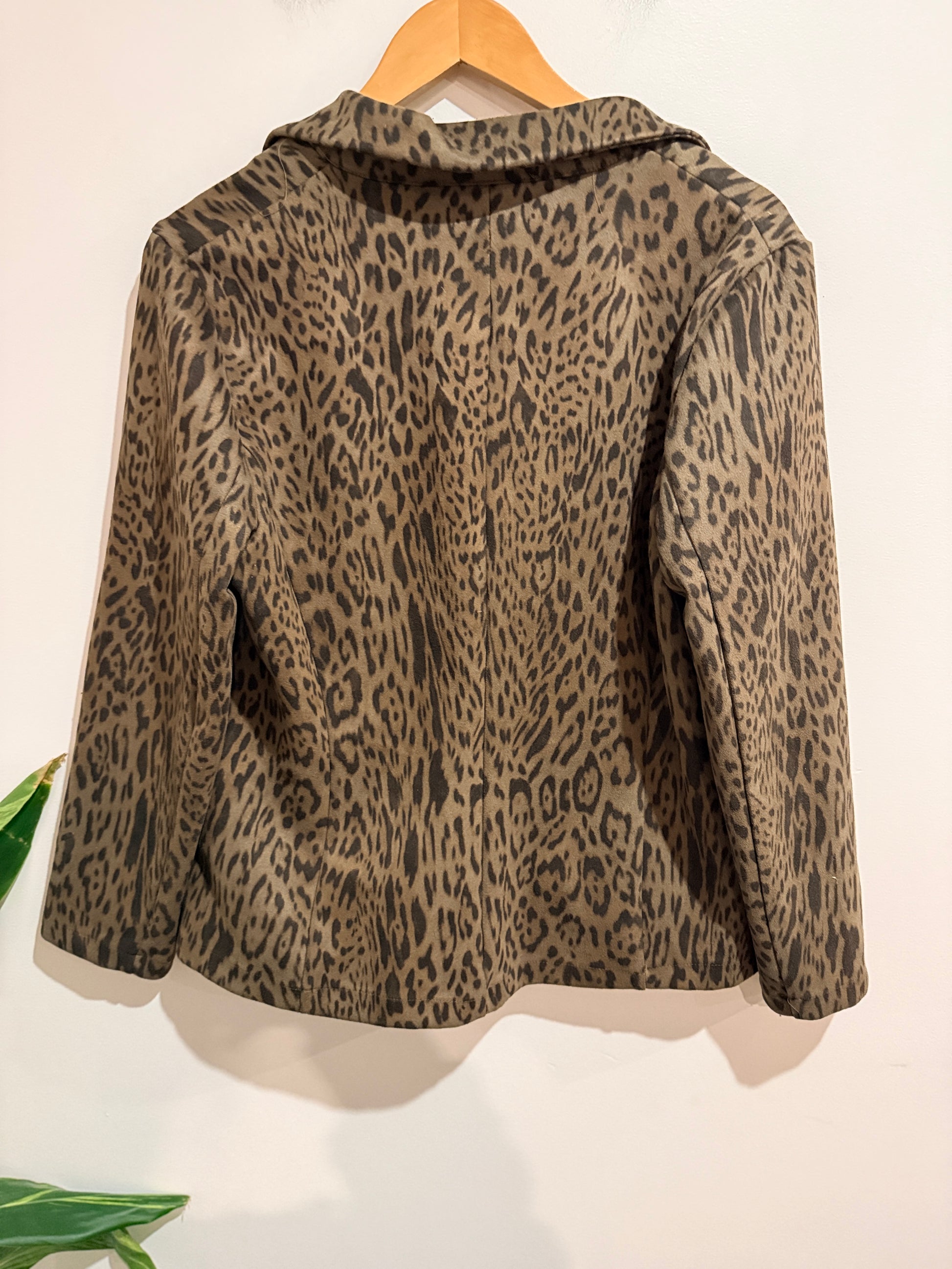 Noni B Leopard Print Zip Jacket Size 12