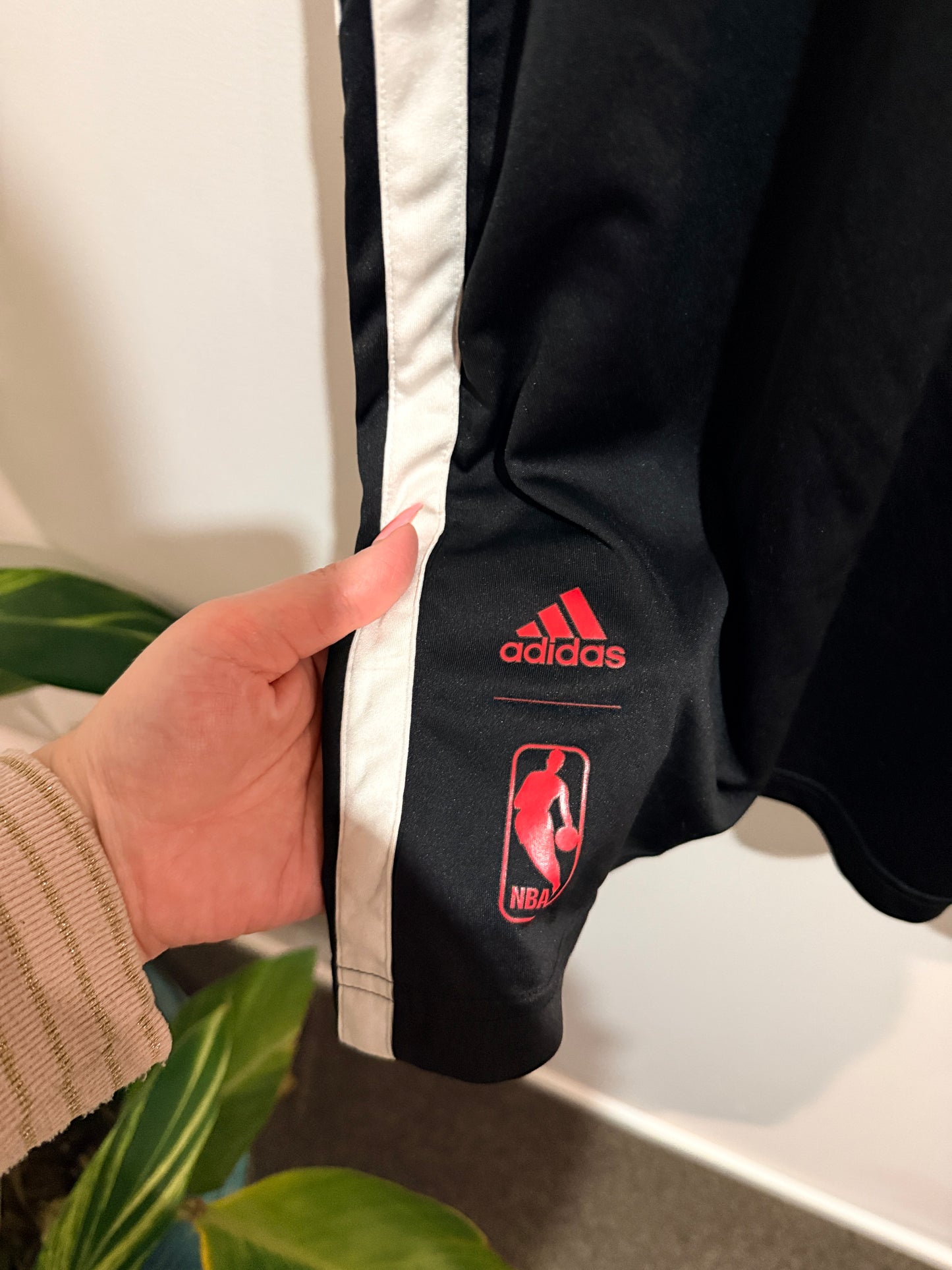 Adidas Adidas NBA Chicago Bulls Singlet Red & Black Size Large (L)