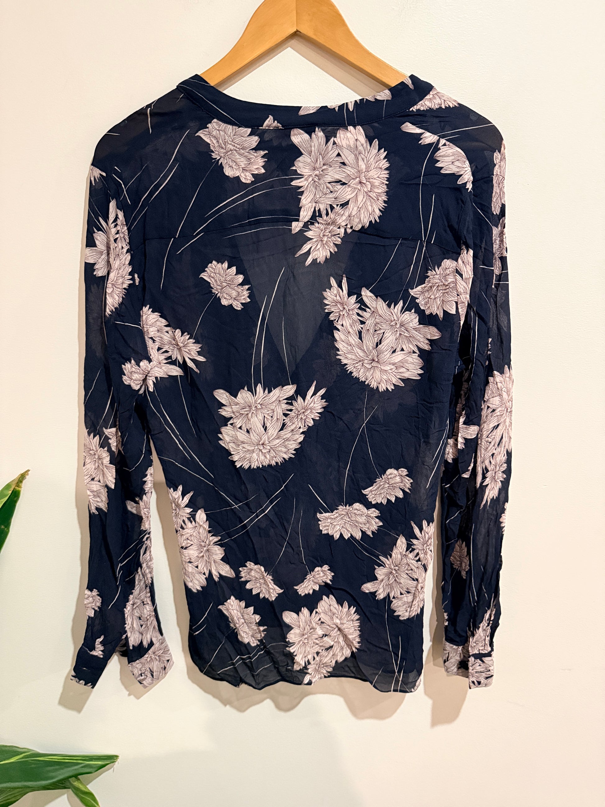 Witchery Navy Floral Wrap Blouse Size 12