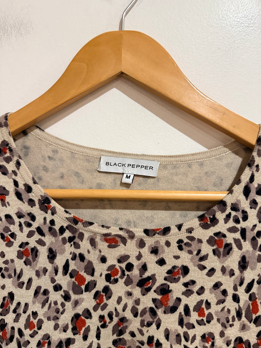 Black Pepper Beige Animal Print Knit Top Size Medium (M)