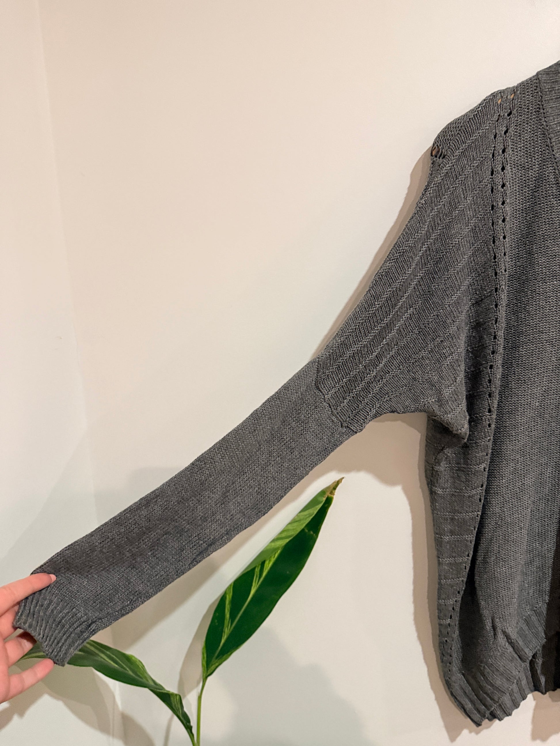 Stitch Ministry V-neck Knit Sweater - Grey Size XS