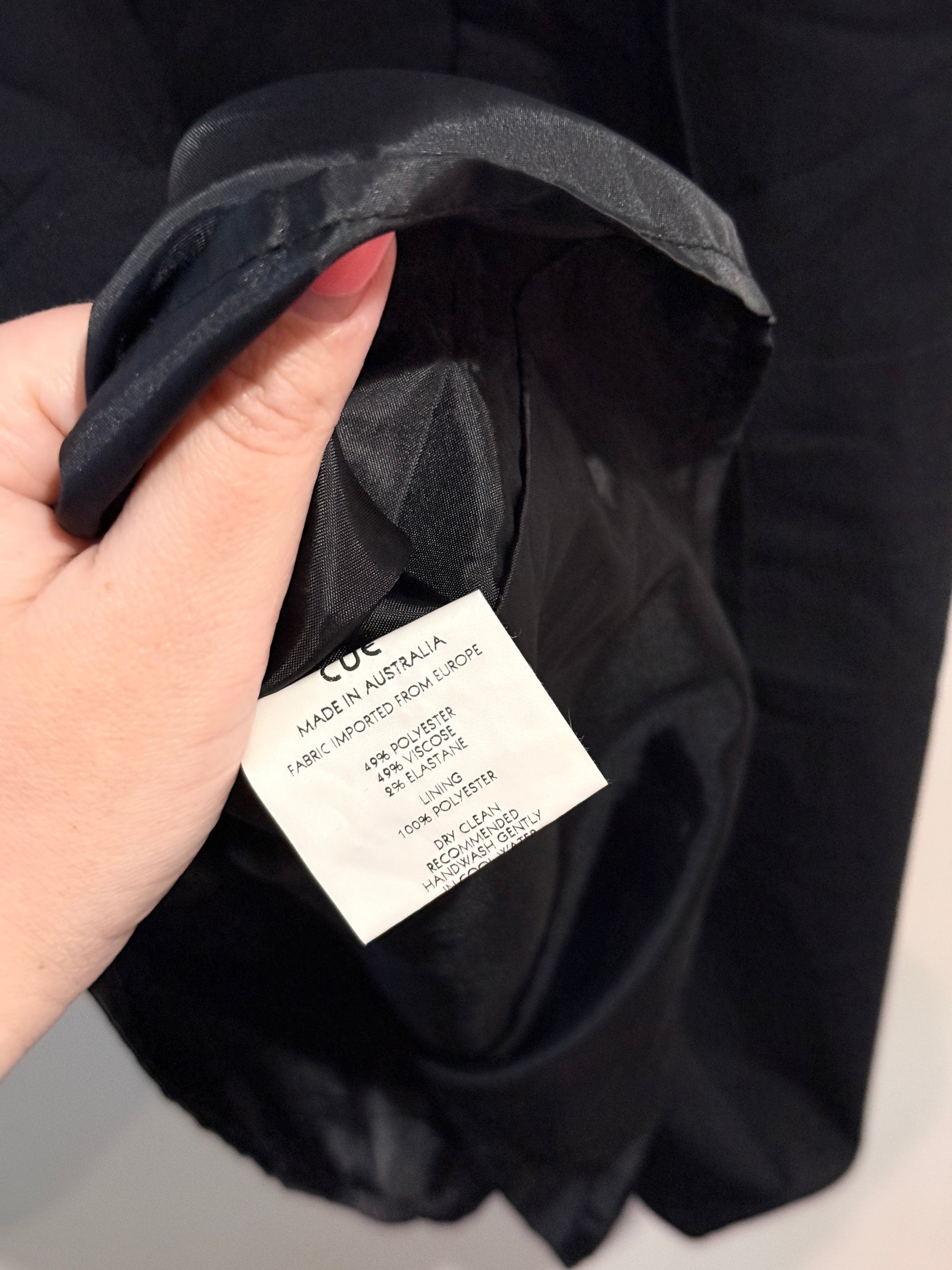 CUE Cowl Neck Pintuck Shift Dress - Black Size 10