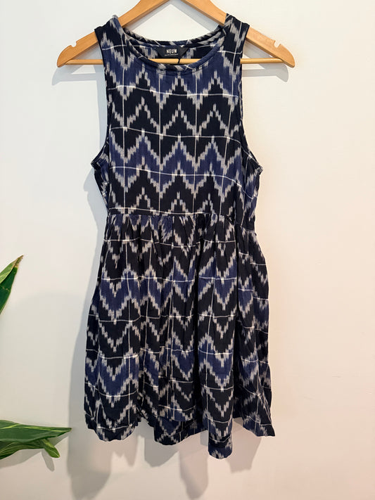NEUW (Nieuwlandstraat) Ikat Chevron Print Sleeveless Dress Size 8 Pit to Pit: Approx. 41cm