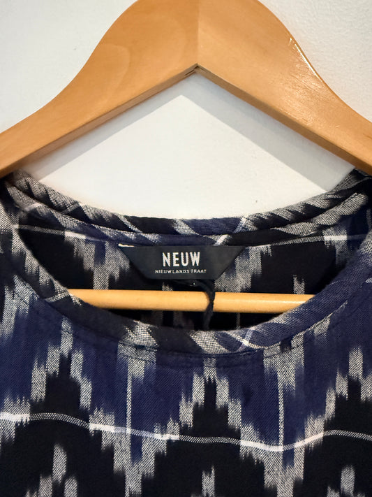 NEUW (Nieuwlandstraat) Ikat Chevron Print Sleeveless Dress Size 8 Pit to Pit: Approx. 41cm
